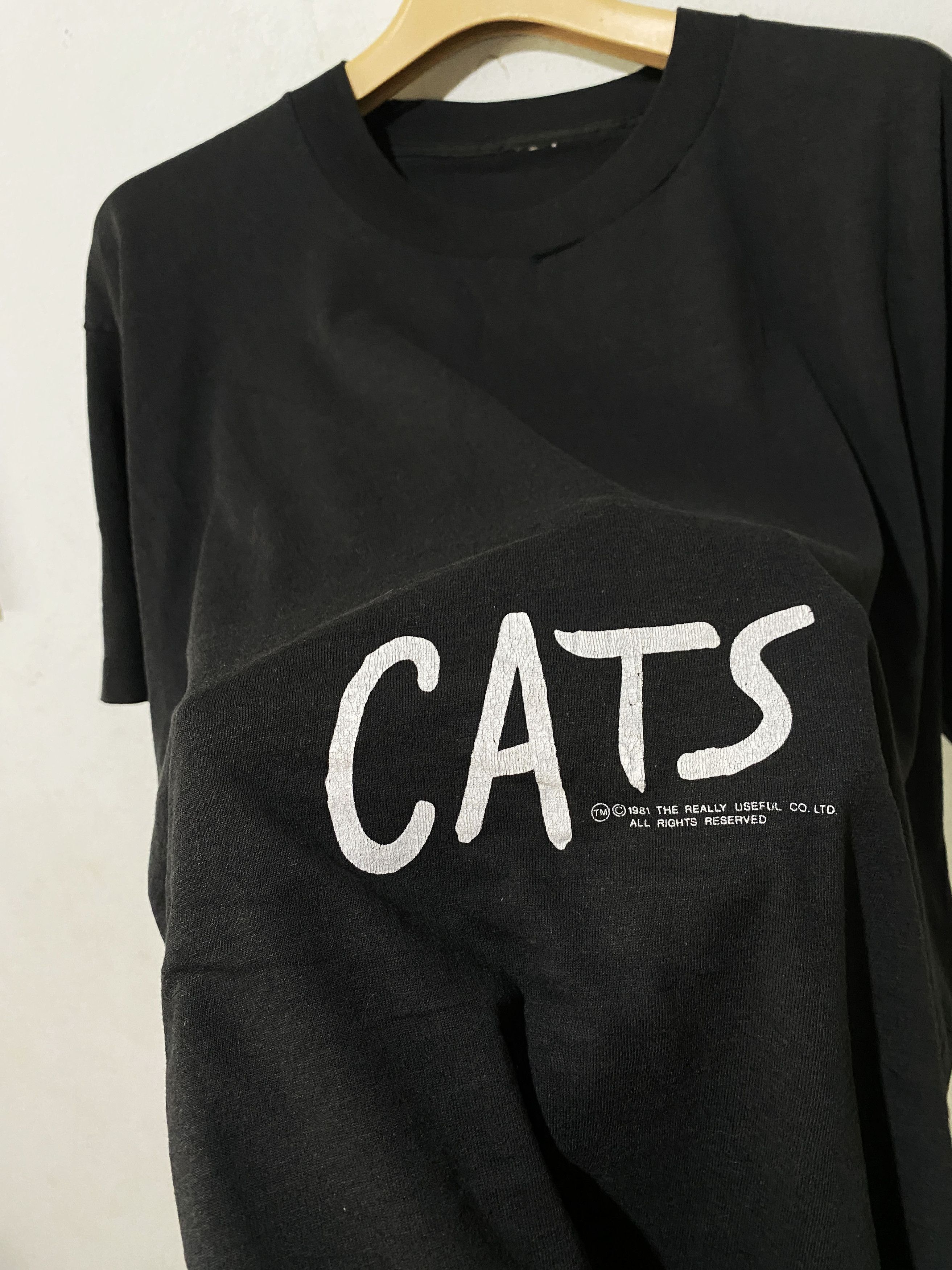 Vintage Vintage 80s Cats Andrew Lloyd Webber Shirt Size US L / EU 52-54 / 3 - 4 Thumbnail