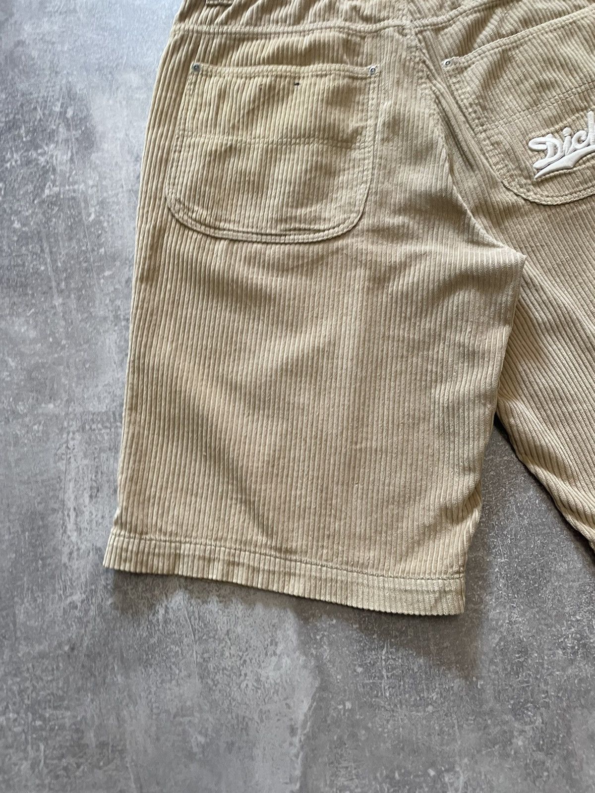 Dickies × Vintage Vintage Dickies Baige Velvet Big Daddy Buggy Shorts 34 Size US 34 / EU 50 - 11 Thumbnail