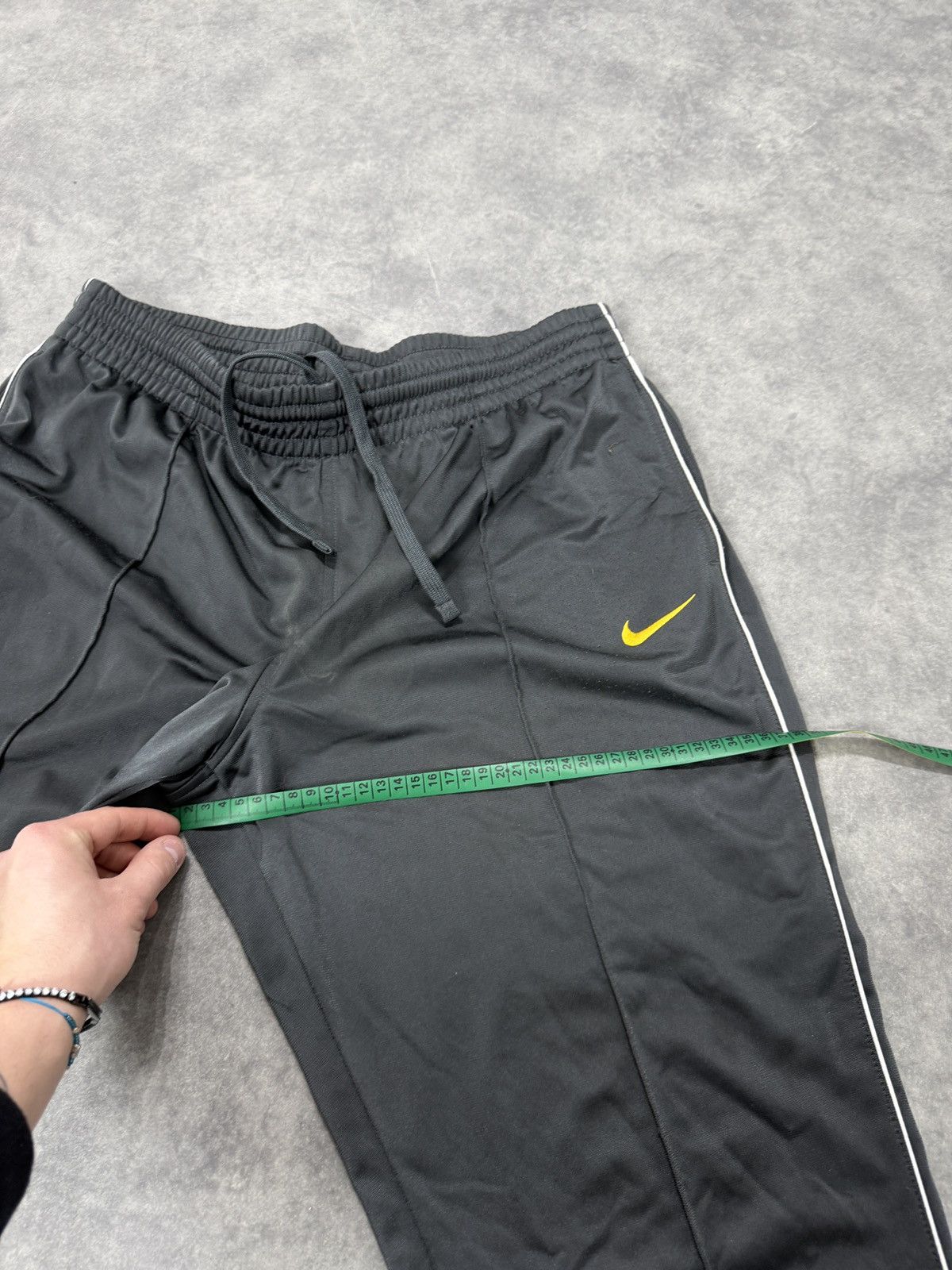 Nike Vintage vibe sweatpants nike retro wideleg y2k trackpants Size US 34 / EU 50 - 6 Thumbnail