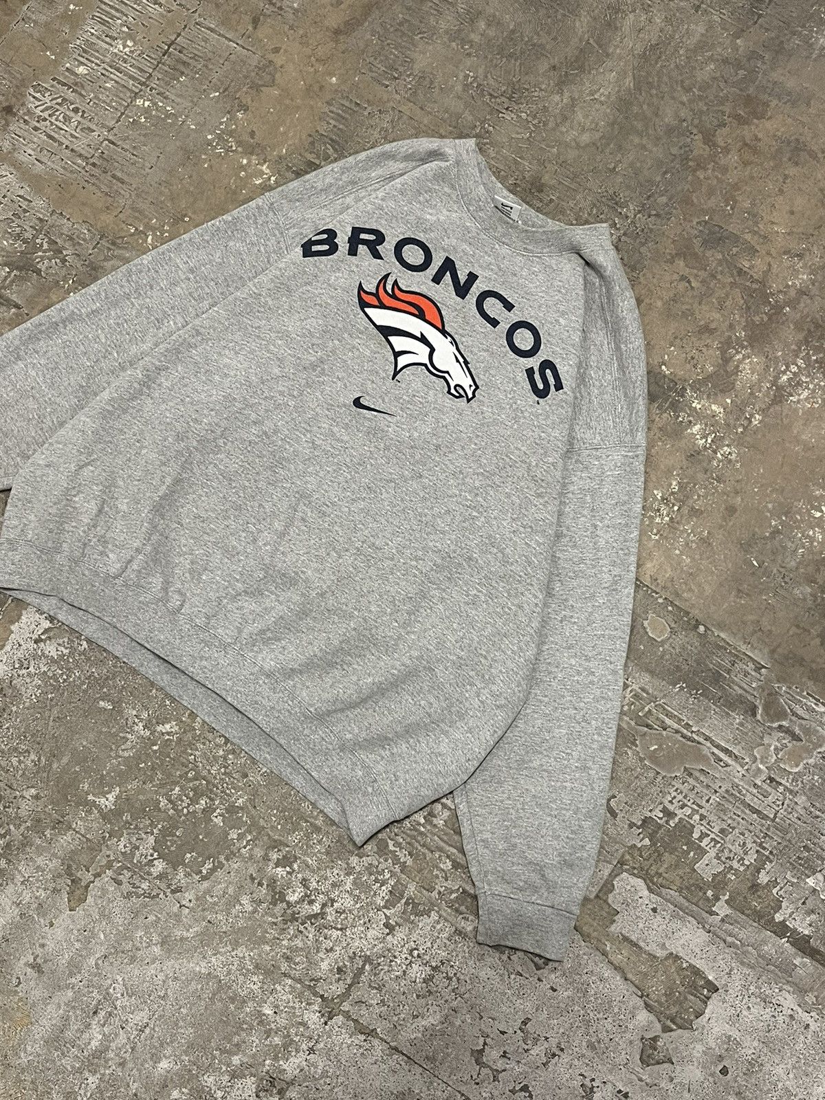 Nike × Vintage Nike center swoosh vintage Denver broncos rare hype NFL Size US XL / EU 56 / 4 - 4 Thumbnail
