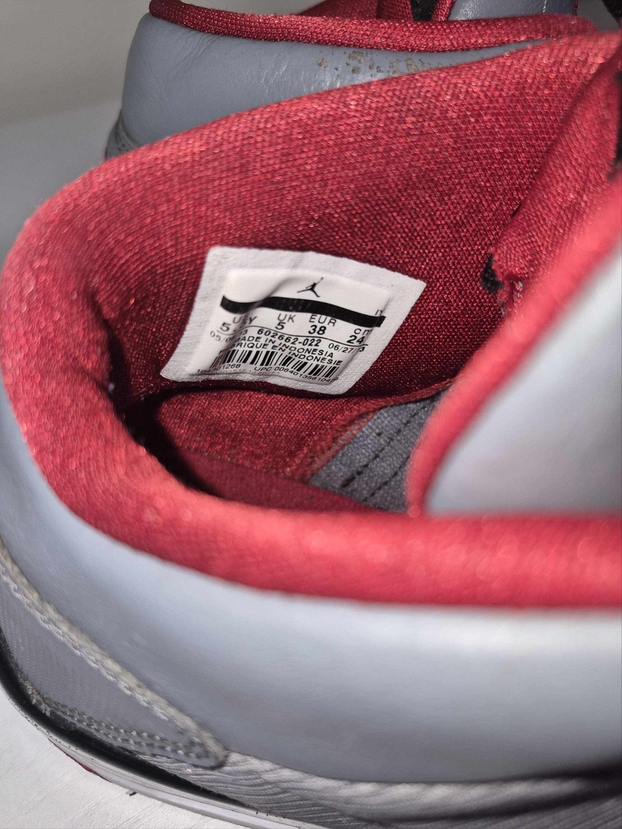 Nike Jordan Flight Club 91 GS Grey Red (2013 Release) Size US 8 / IT 38 - 5 Thumbnail