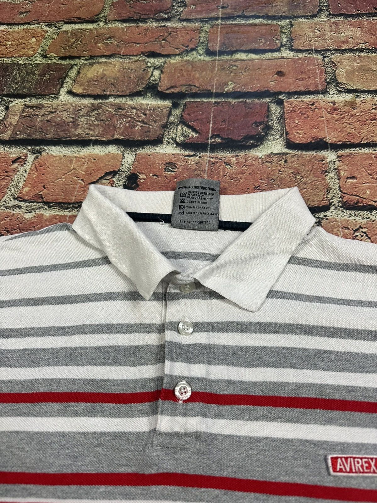 Avirex Vintage Avirex White Black Red Stripe Y2K Hip Hop Polo Shirt Size US XL / EU 56 / 4 - 5 Thumbnail