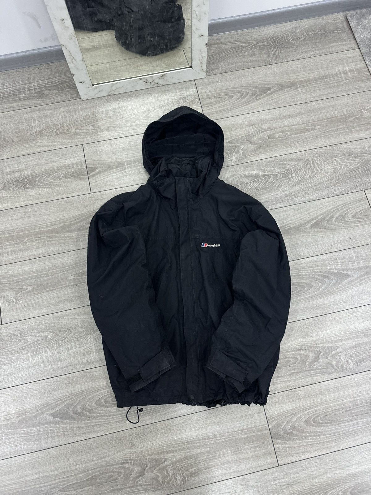 Berghaus Berghaus Black Light Jacket Windbreaker Size US L / EU 52-54 / 3 - 2 Thumbnail