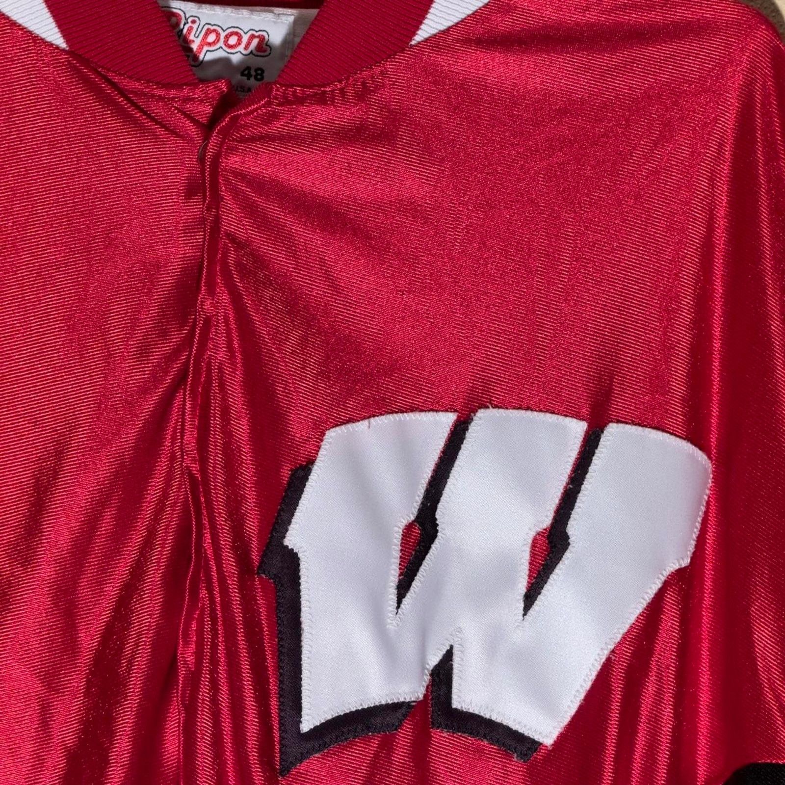 Vintage Vintage 90s wisconsin basketball warmup Size US M / EU 48-50 / 2 - 4 Thumbnail