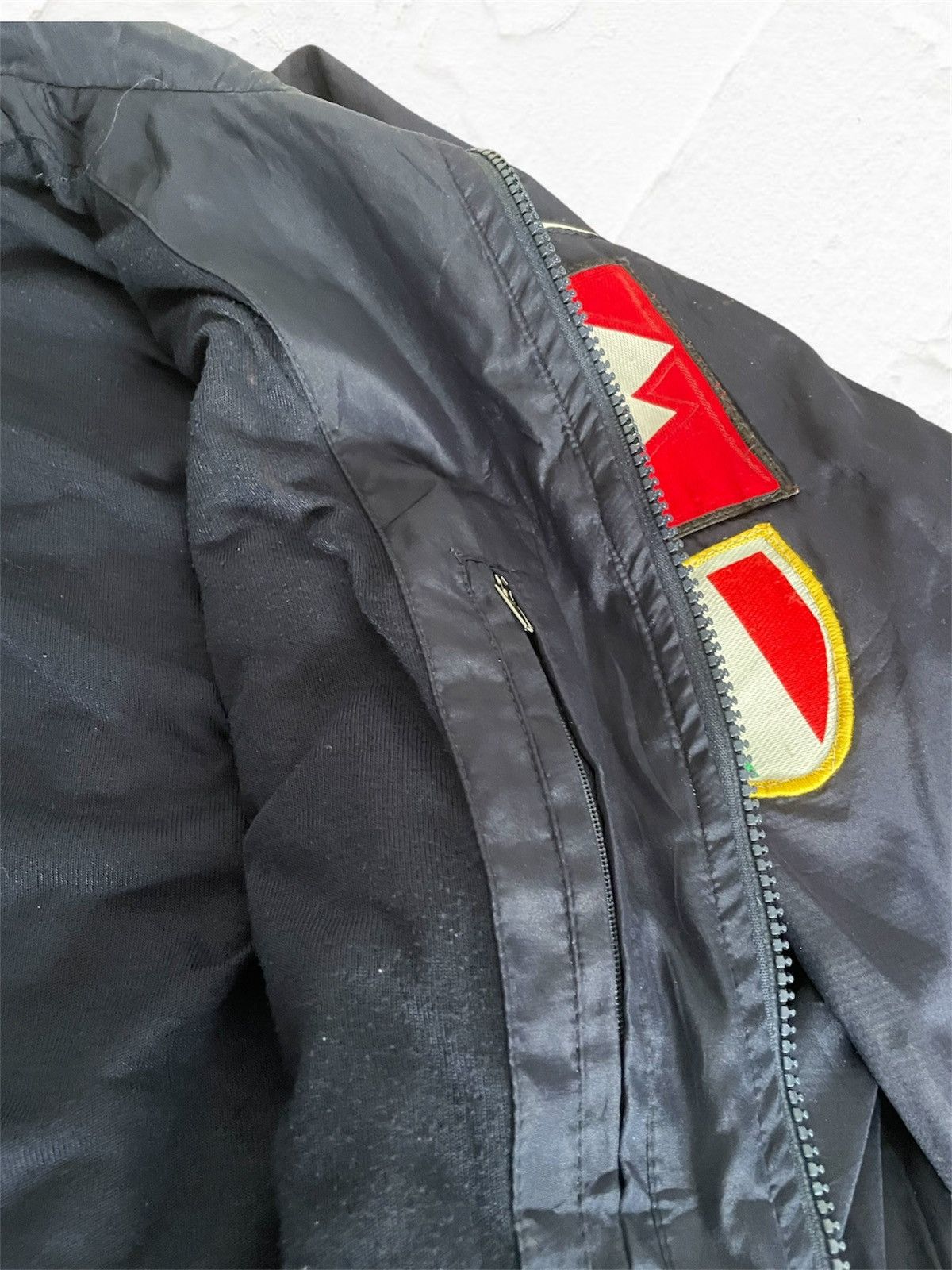 Other Vintage Juventus Lotto Track Jacket 2000s Fastweb Full Zip Size US L / EU 52-54 / 3 - 9 Thumbnail