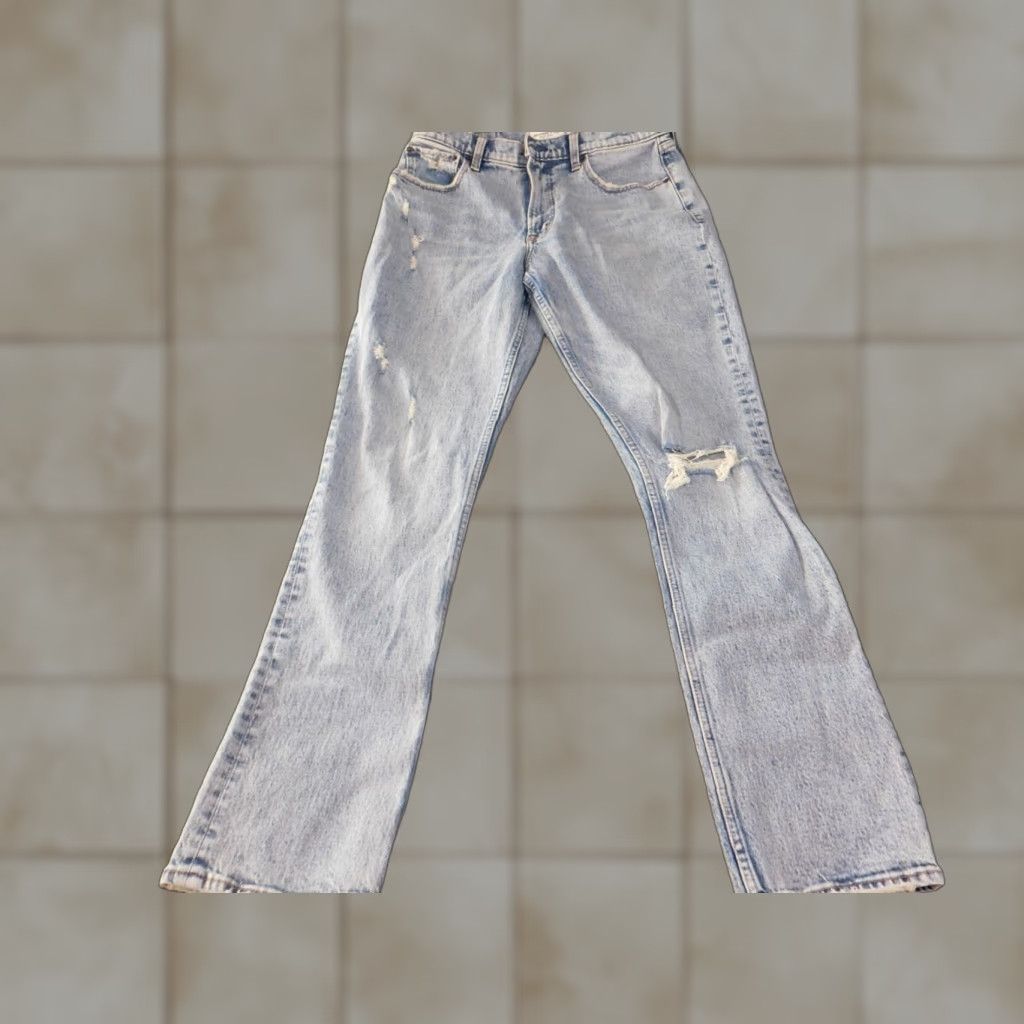 Abercrombie & Fitch Abercrombie & Fitch Womens Jeans 10 Blue High Rise Skinny 90s Distressed, Light Wash, Zipper, Denim, 30 Inseam, Regular Women Shoes? Size 32" / US 10 / IT 46 - 1 Thumbnail