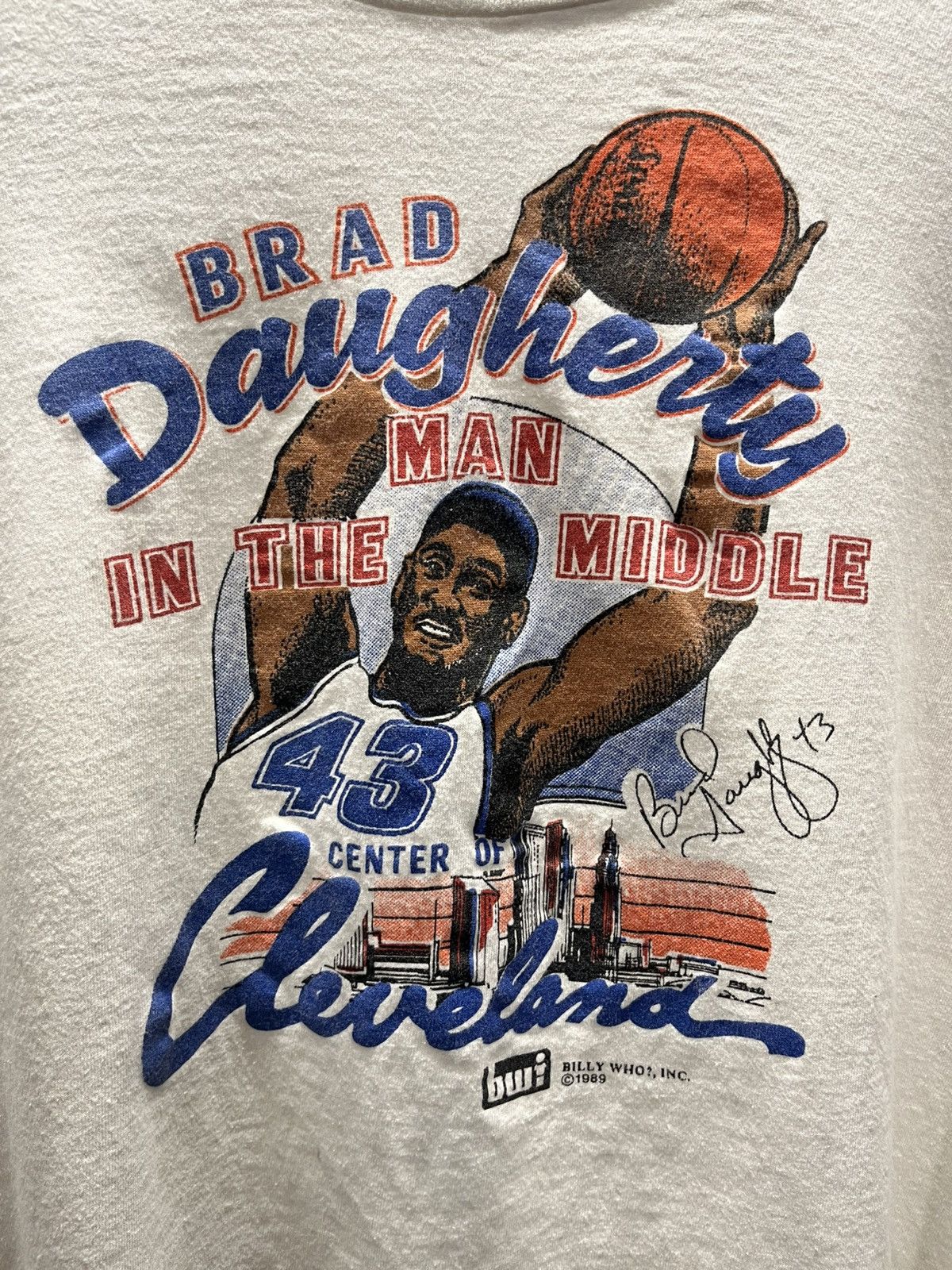 Vintage 1989 NBA Cleveland Cavaliers Brad Daugherty T Shirt Size US XL / EU 56 / 4 - 2 Thumbnail