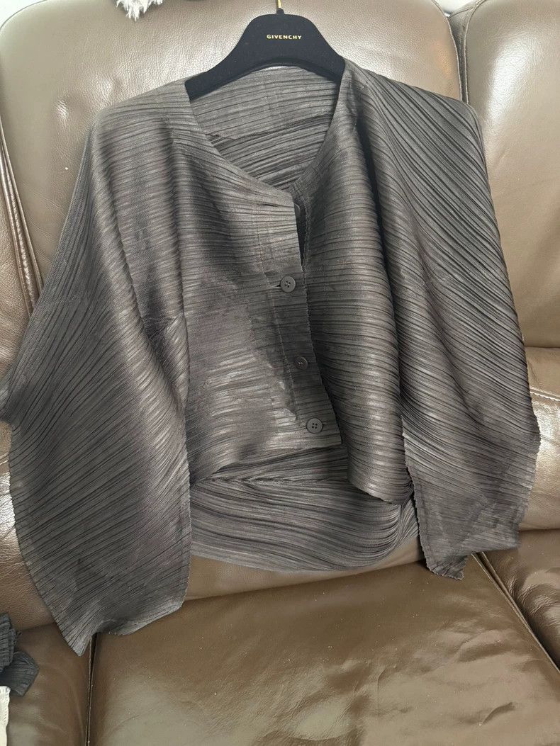 Issey Miyake Issey Miyake Grey pleated cardigan Size M / US 6-8 / IT 42-44 - 6 Thumbnail