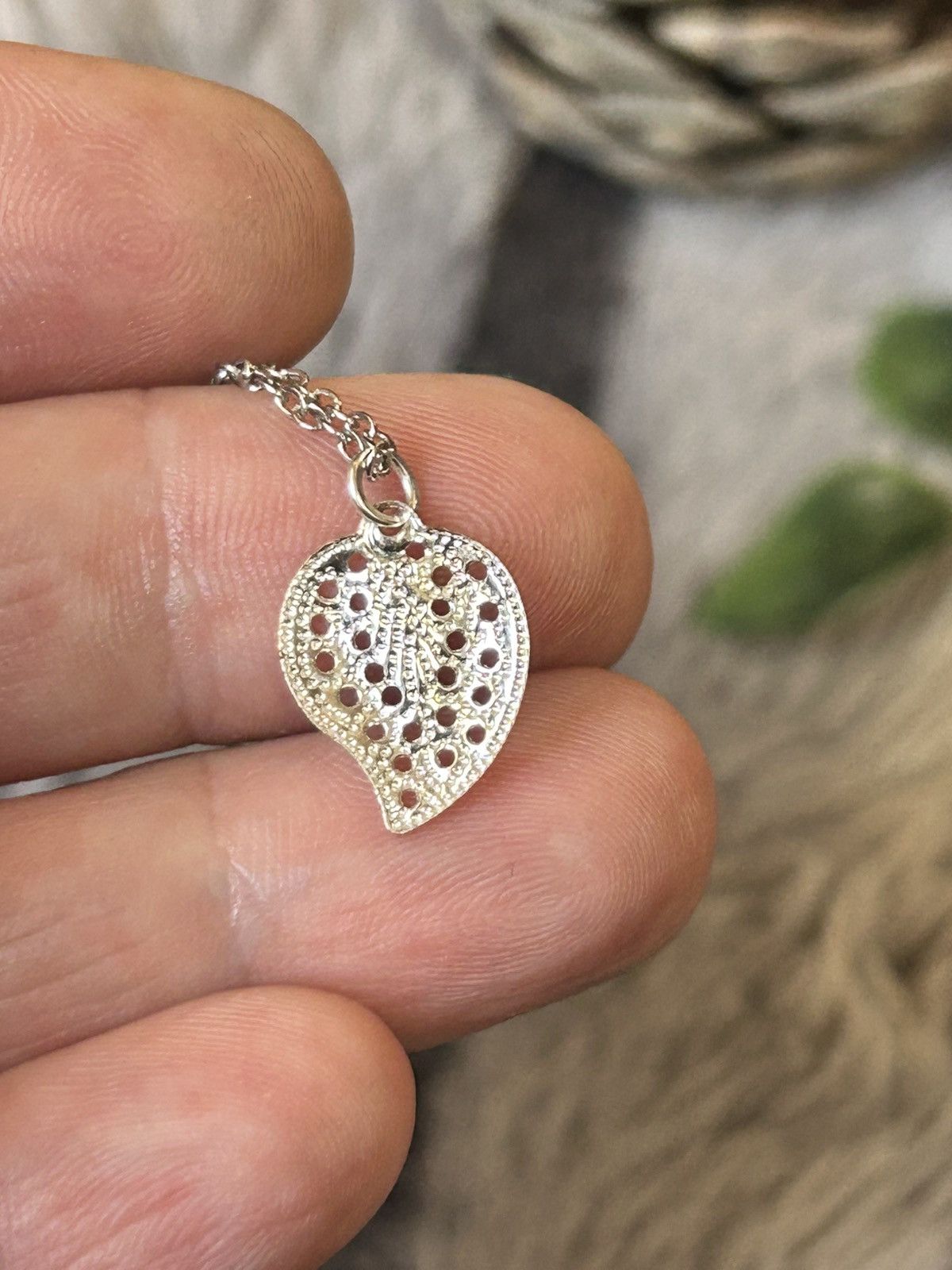 Handmade Handcrafted delicate filigree leaf pendant on chain necklace Size ONE SIZE - 4 Thumbnail