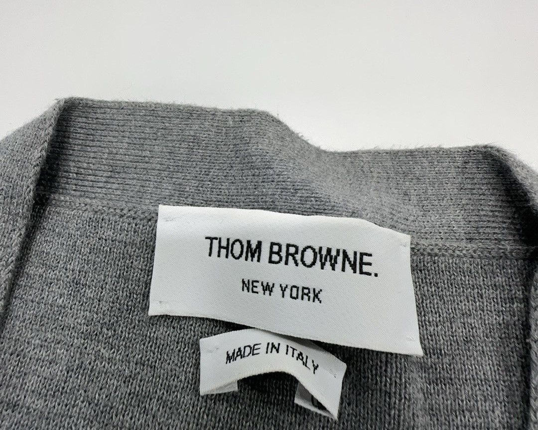 Thom Browne Thom Browne grey Milano stitch cotton V-neck cardigan Size US S / EU 44-46 / 1 - 3 Thumbnail