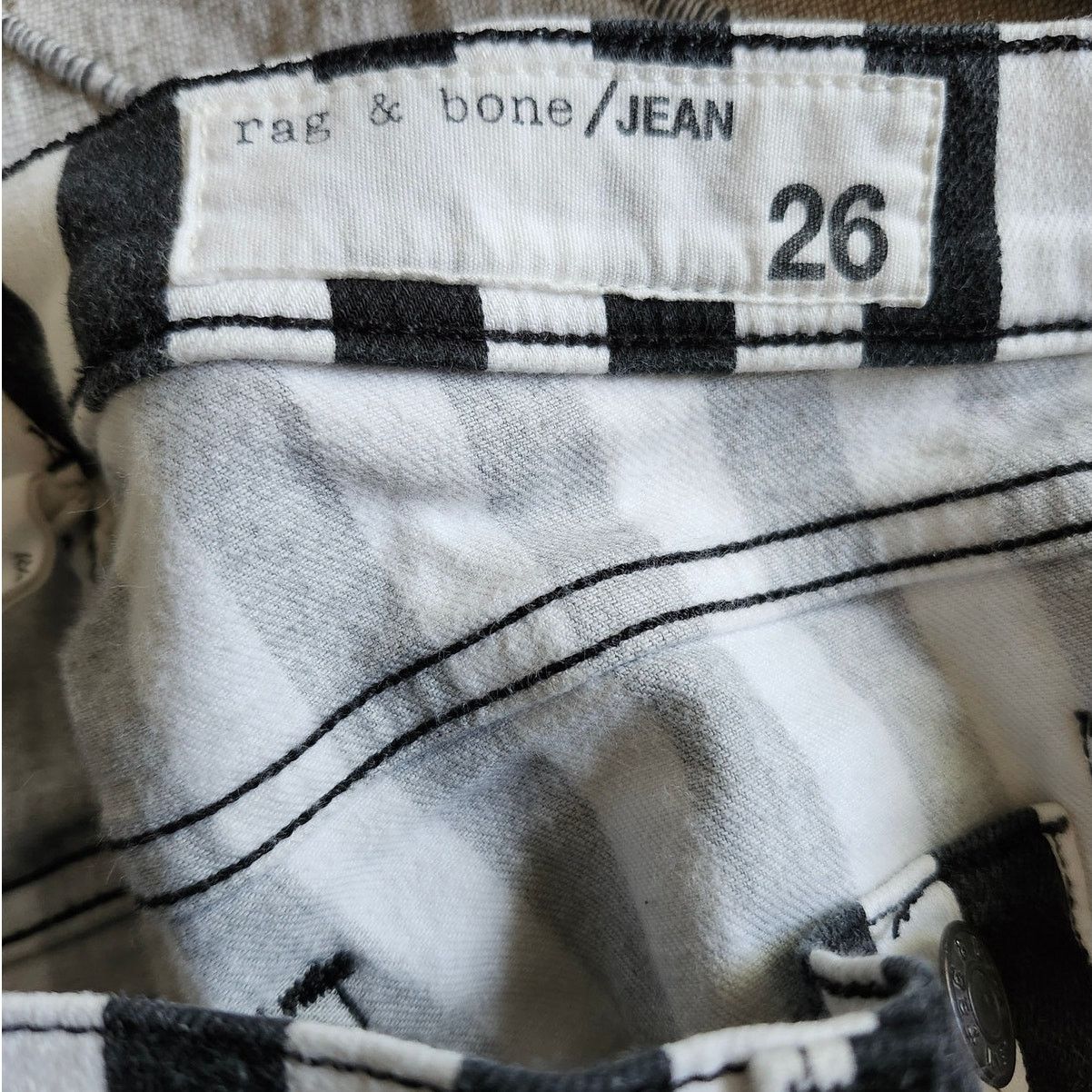 Rag & Bone Rag & Bone Black & White Striped Capri Jeans Sz 26 Size 26" / US 2 / IT 38 - 9 Thumbnail