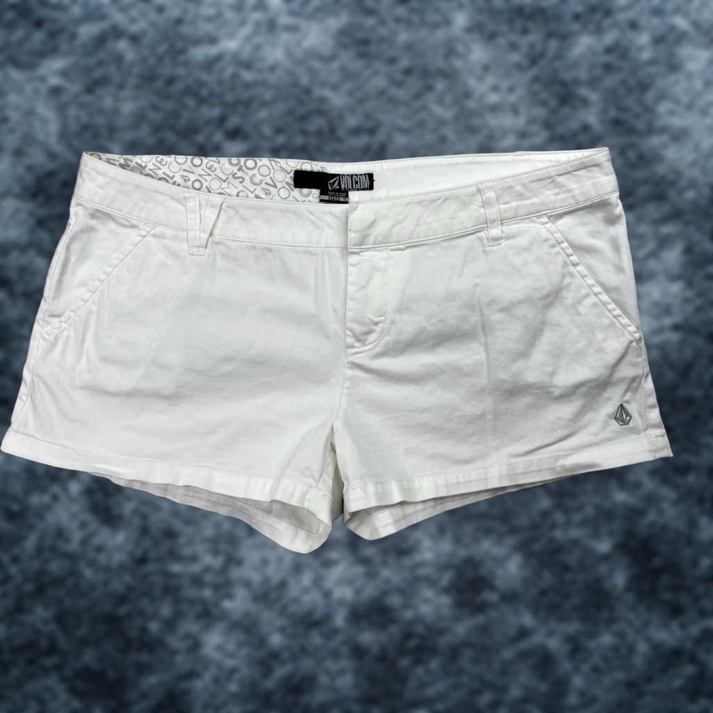 Volcom Volcom Shorts Jr Sz 11 White Chino Y2K Skater Casual Streetwear Pajama? (Note: 'Pajama' not in original) Size 32" / US 10 / IT 46 - 1 Thumbnail