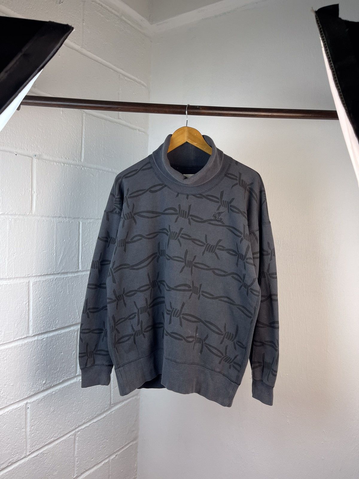 Vivienne Westwood A/W 13/14 VIVIENNE WESTWOOD BARBEDWIRE TURTLENECK Size US L / EU 52-54 / 3 - 4 Thumbnail