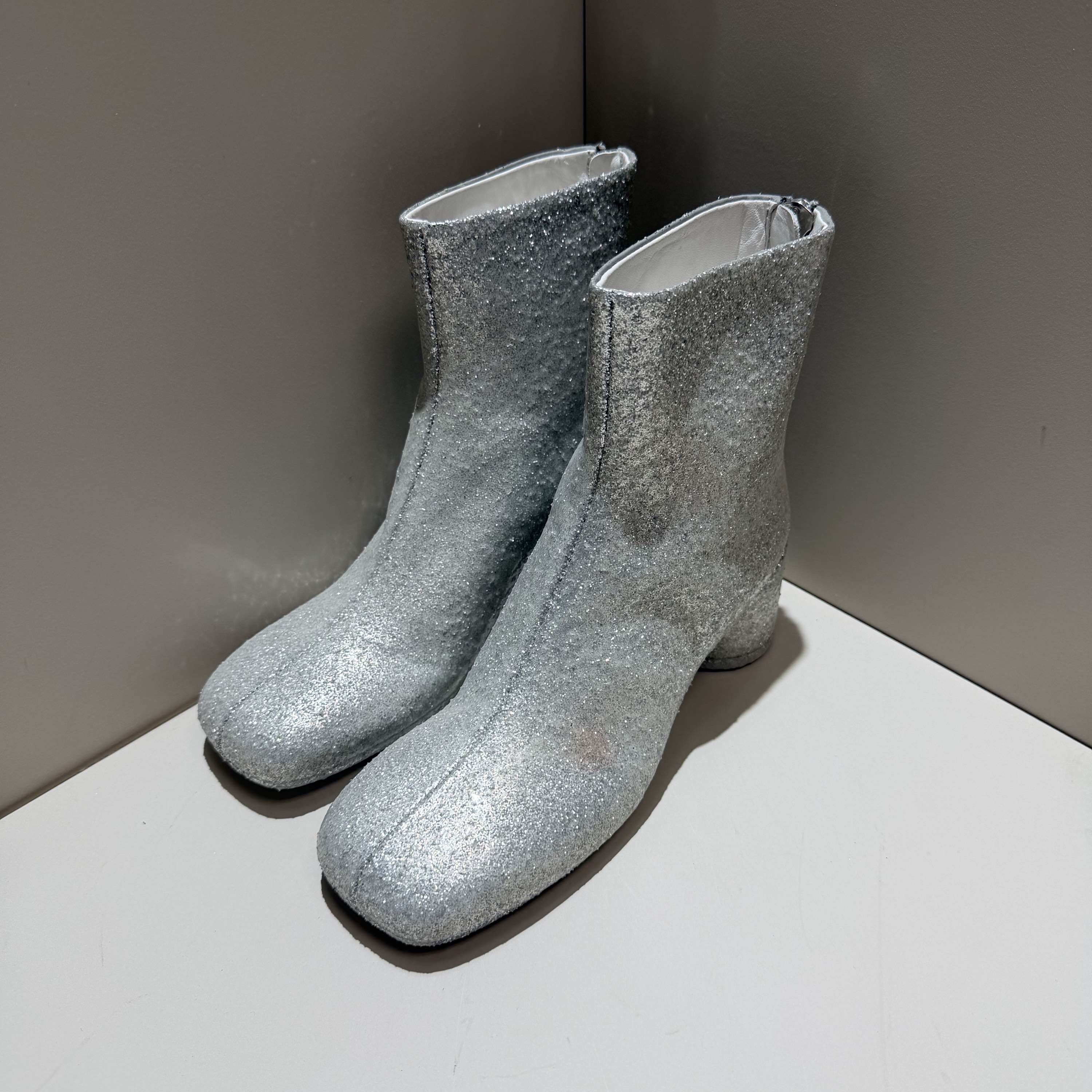MM6 MM6 Maison Margiela Silver Glitter Boots Size 36 Size US 6 / IT 36 - 1 Thumbnail