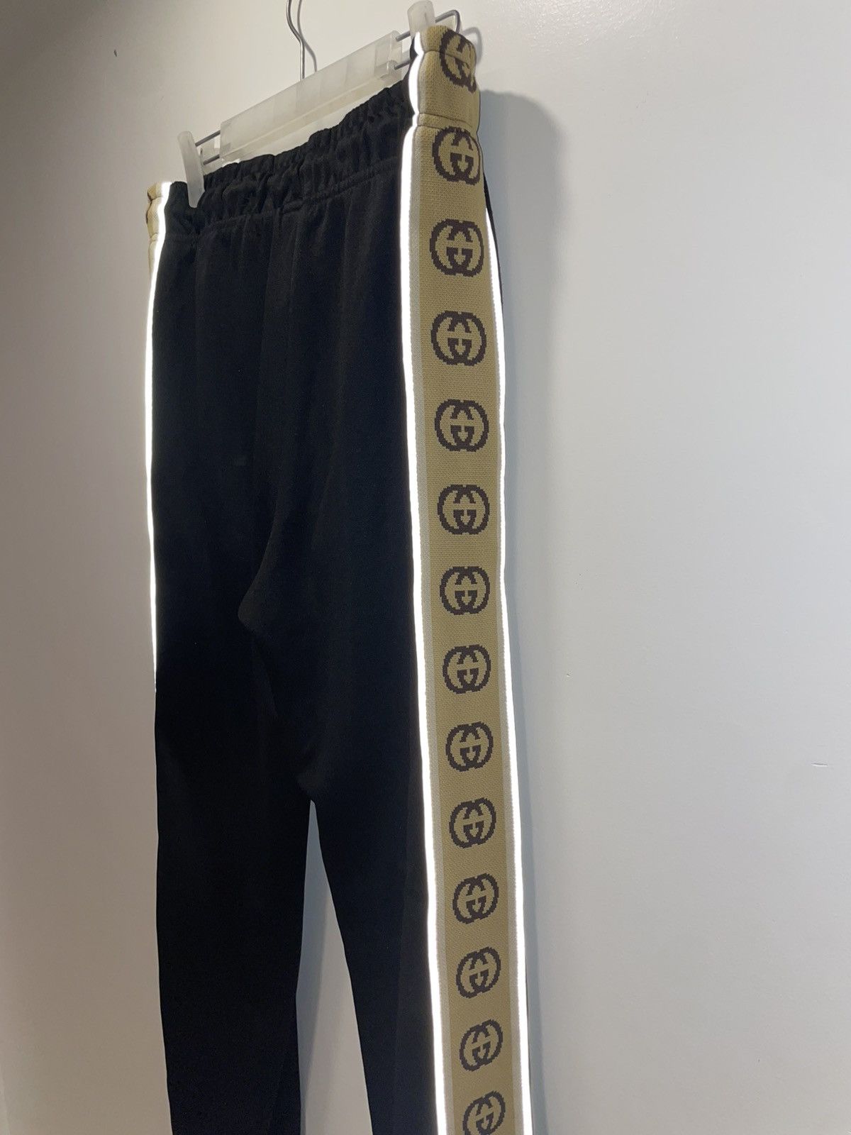 Gucci Gucci black technical jersey joggers Pants Size US 30 / EU 46 - 13 Thumbnail