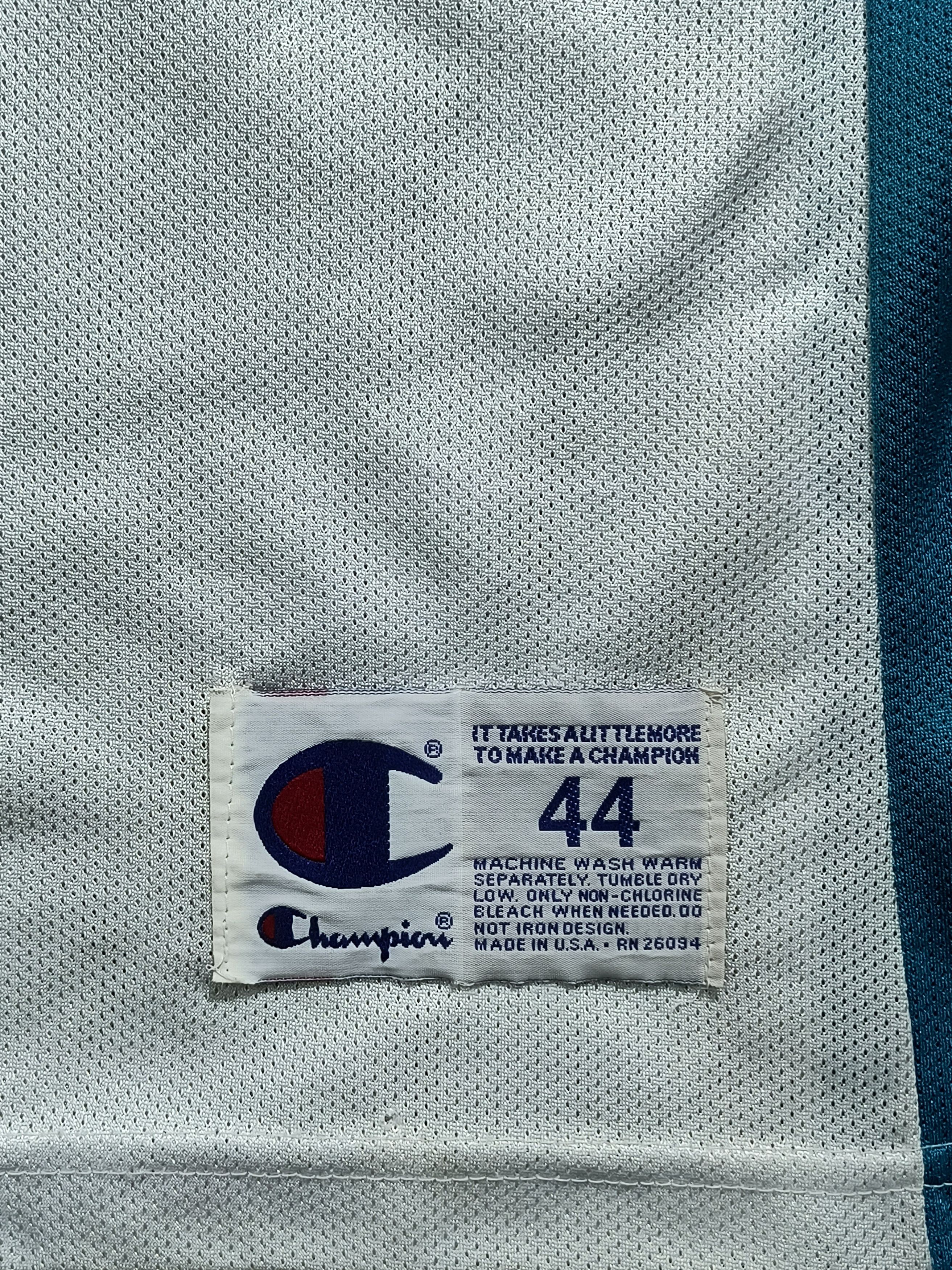 Champion Vintage Detroit Pistons Grant Hill #33 90s jersey Size US L / EU 52-54 / 3 - 3 Thumbnail
