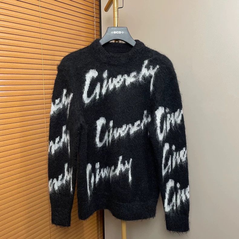 Givenchy Givenchy Logo Printed V-Neck Single Breasted Long Sleeve K Size US S / EU 44-46 / 1 - 1 Thumbnail
