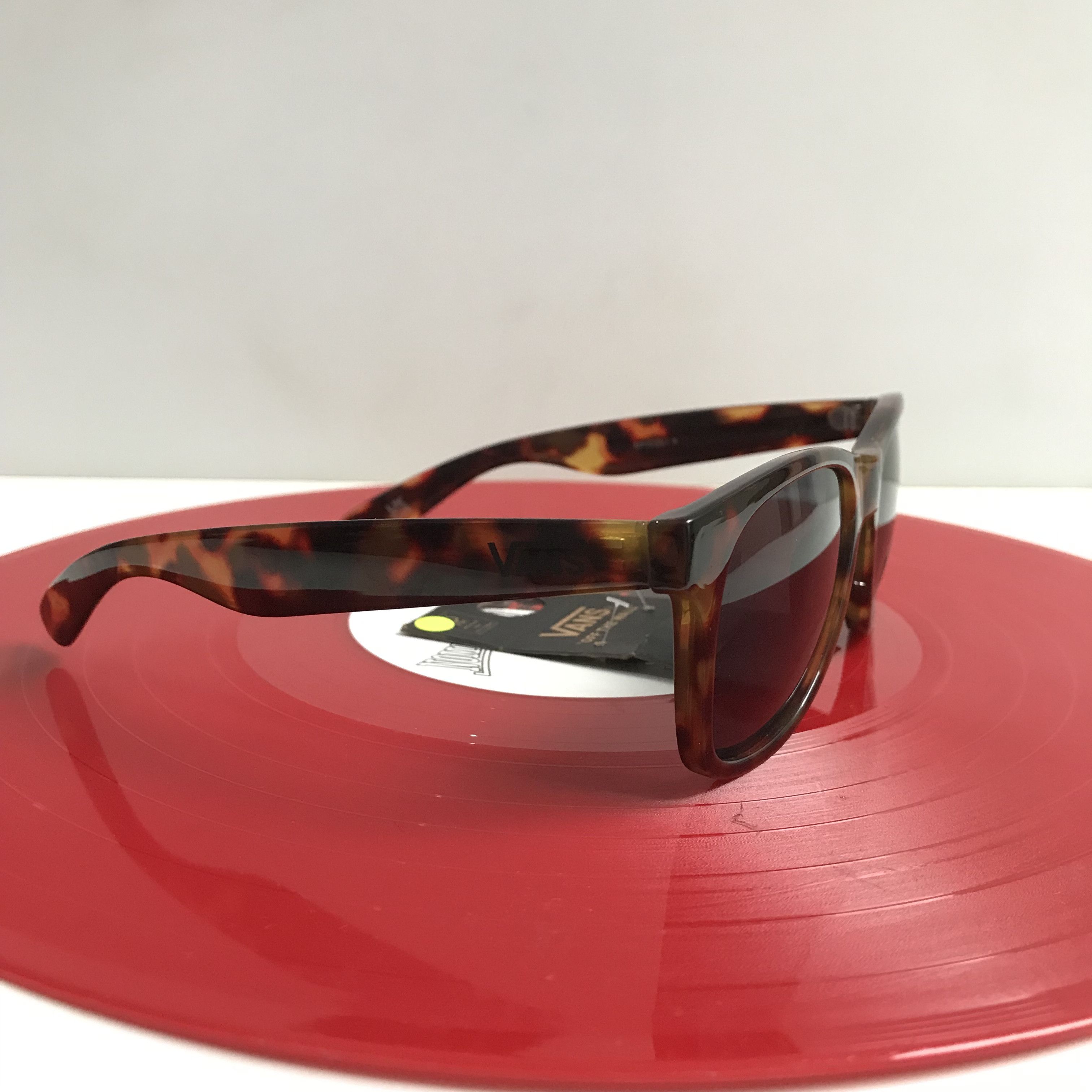 Vans Vans Wayfarer Turtoise Eyewear Sunglasses Brand New With Size ONE SIZE - 12 Thumbnail