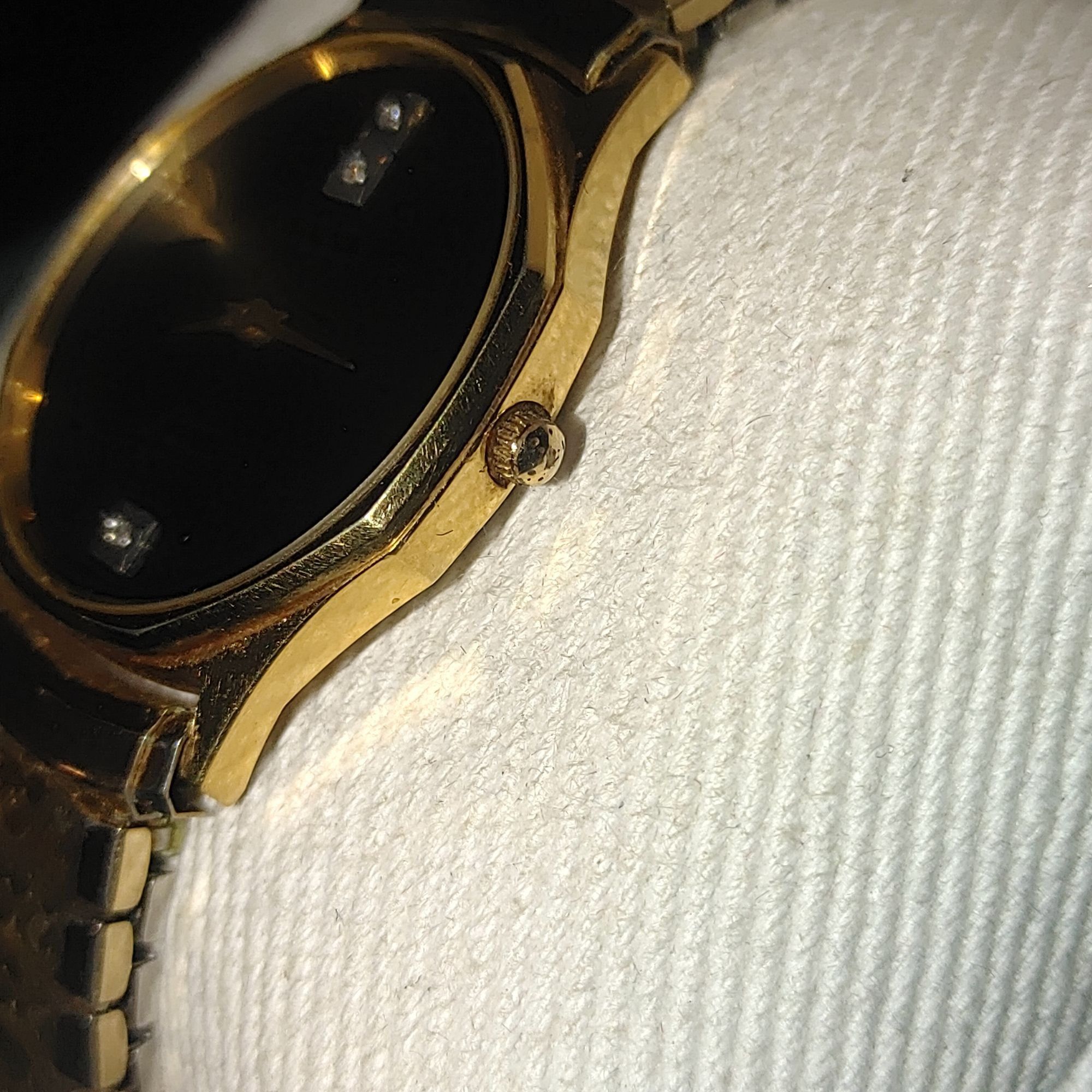 Bulova Bulova Quartz Gold Tone Watch Vintage Diamond Accents Stainl Size ONE SIZE - 9 Thumbnail