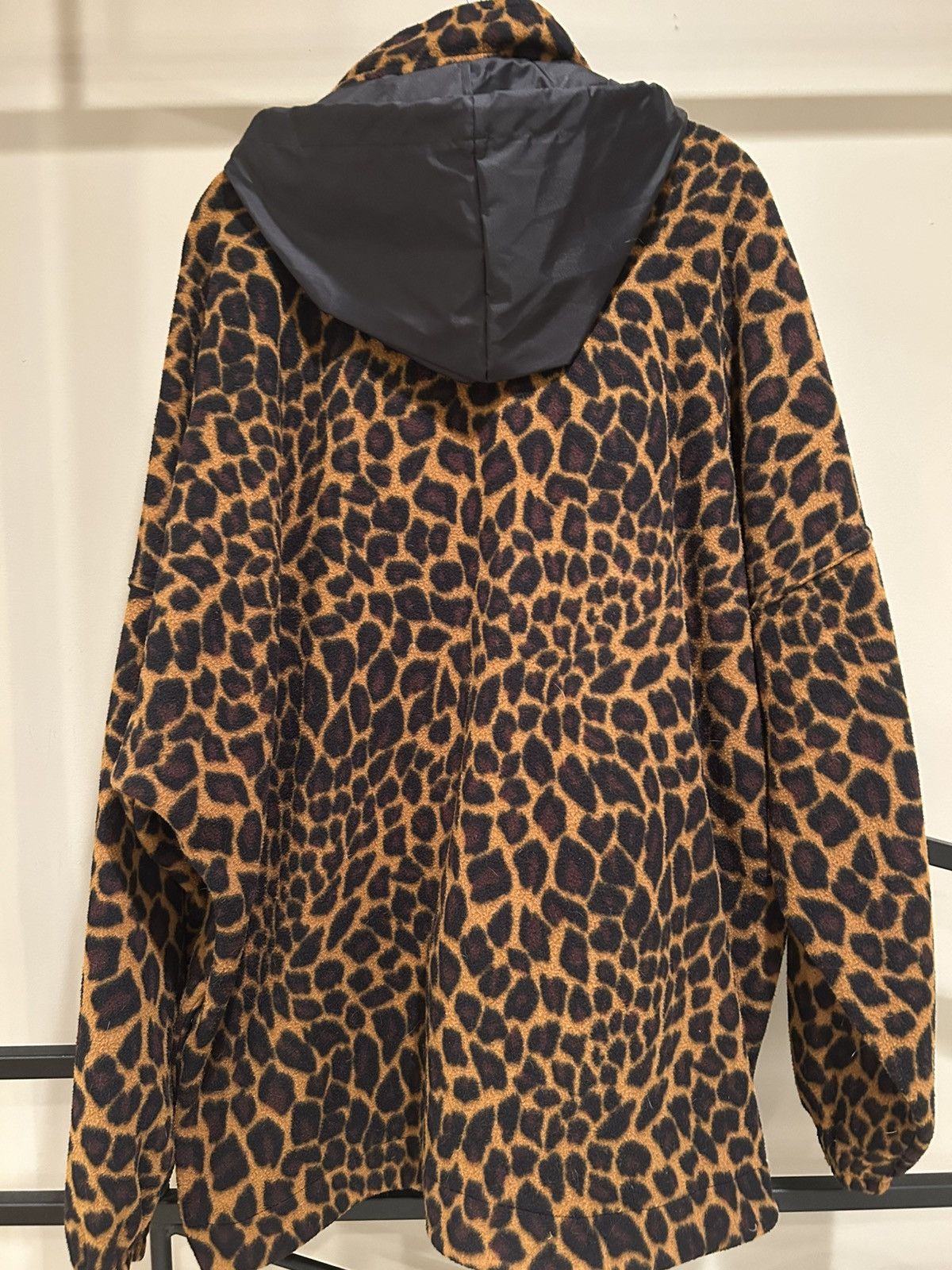 Balenciaga Men’s Leopard Printed Fleece Jacket Size US XL / EU 56 / 4 - 2 Thumbnail