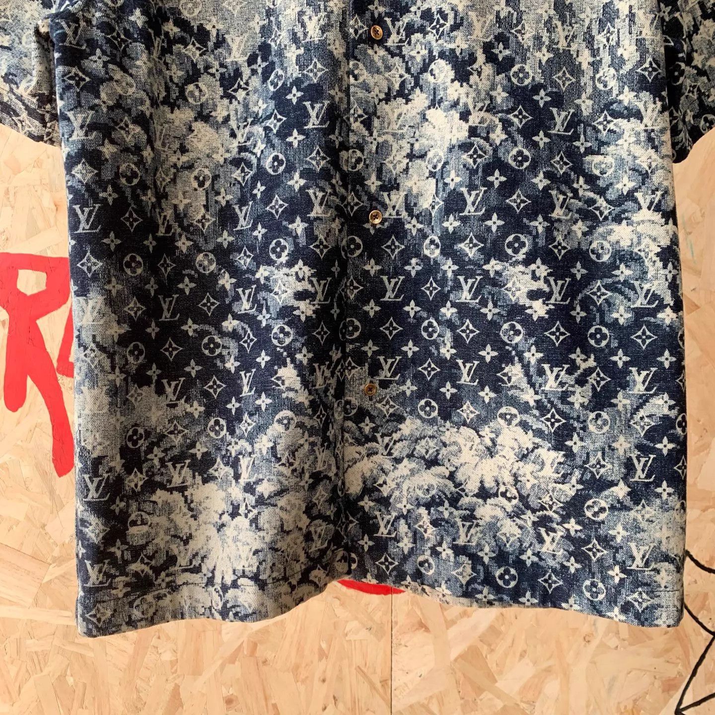 Louis Vuitton Louis Vuitton Tapestry Allover Print Short-Sleeve Shirt M Size US M / EU 48-50 / 2 - 4 Thumbnail