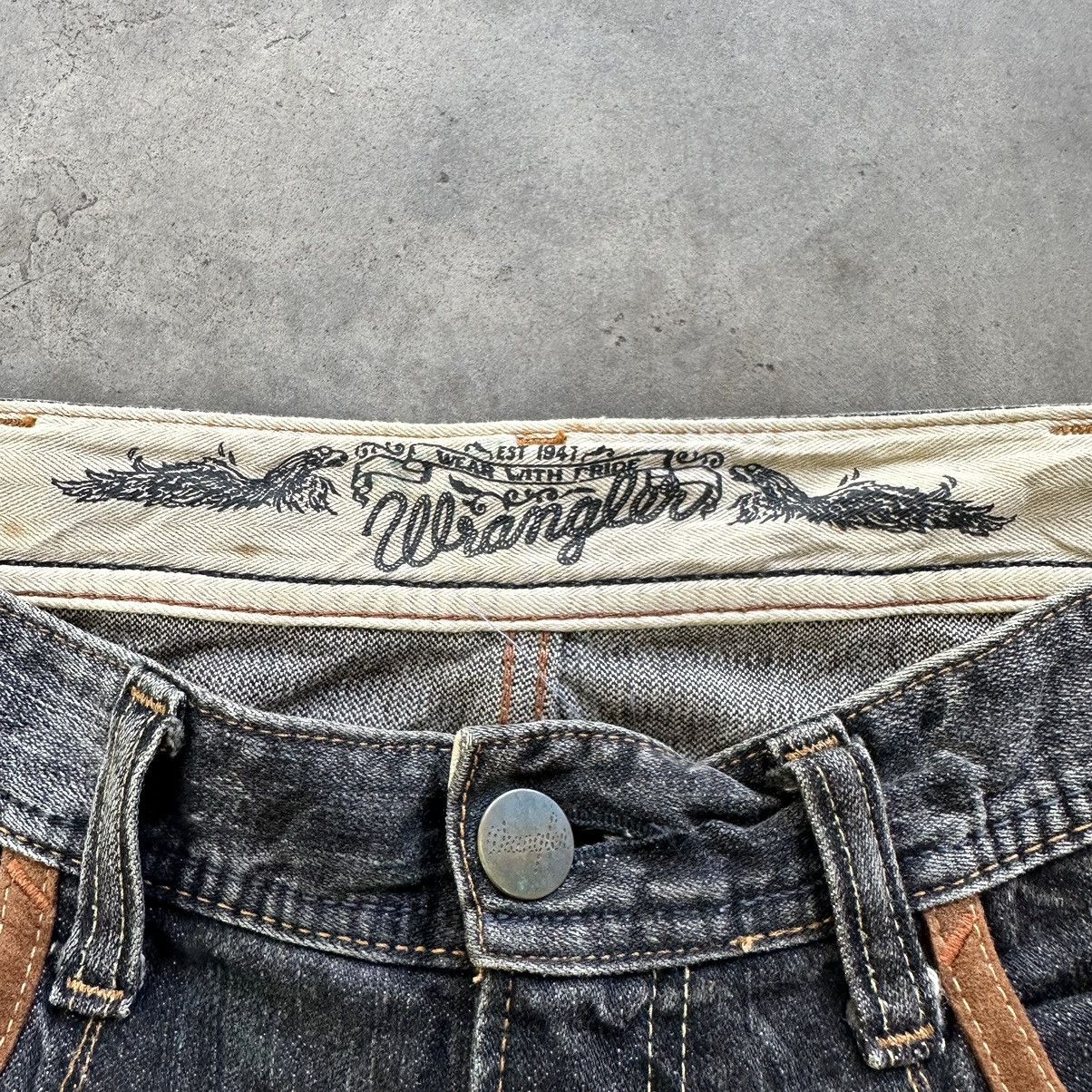 Japanese Brand Vintage Wrangler Distressed Raw Faded Denim Flare Jean Pant Size US 35 - 8 Thumbnail