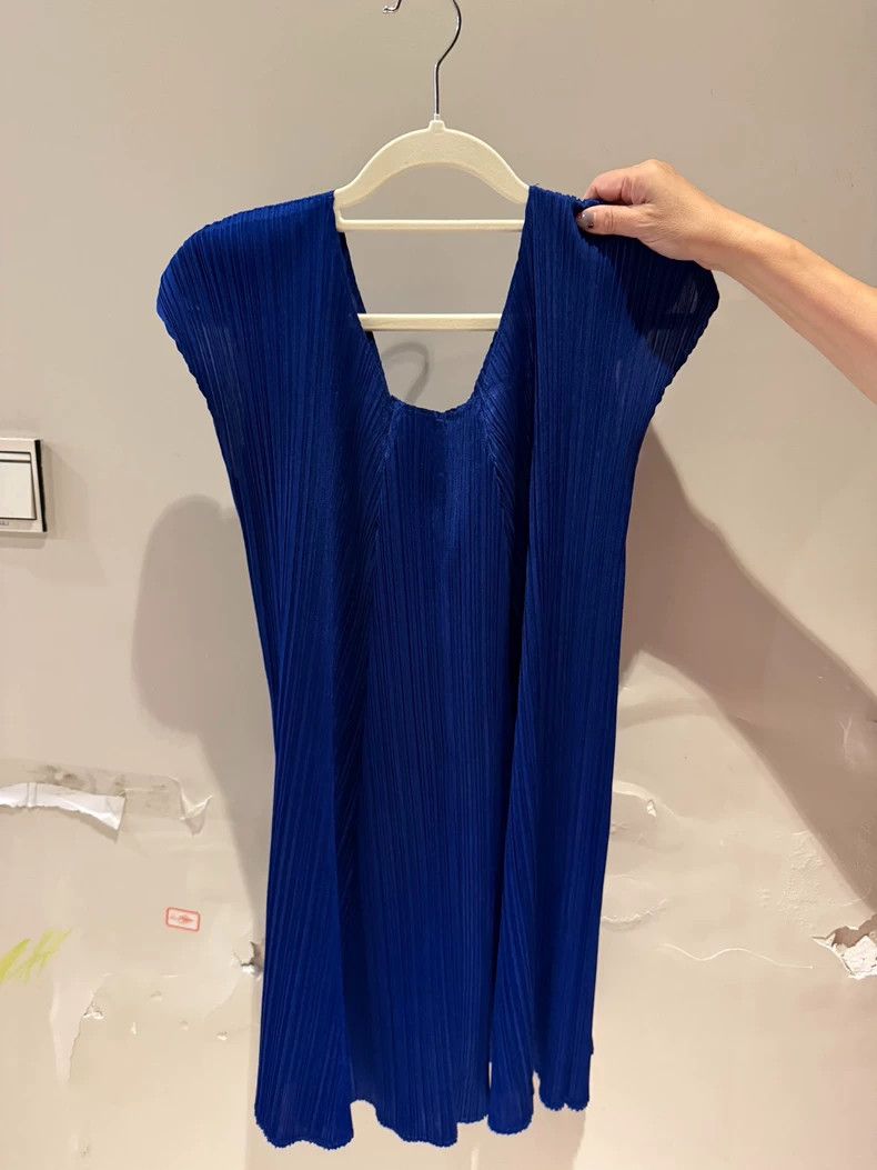 Issey Miyake Issey Miyake size:3 Blue pleated dress Size XS / US 0-2 / IT 36-38 - 2 Thumbnail