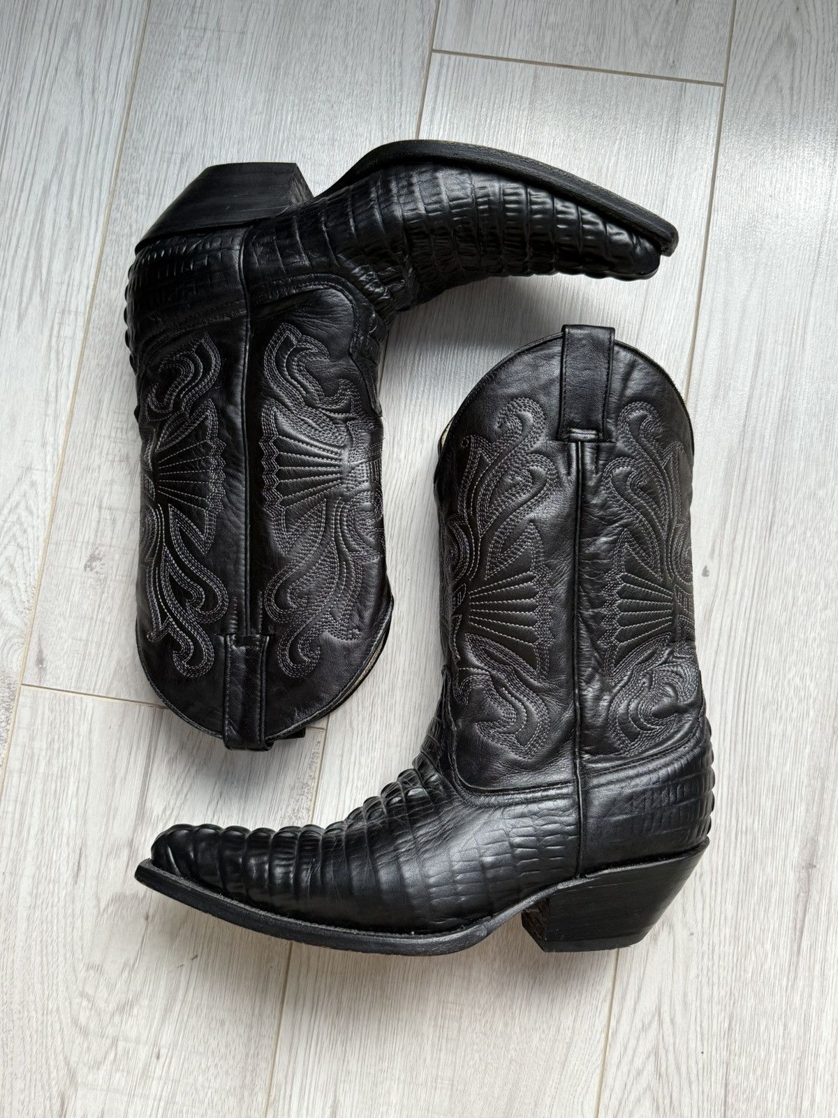 Cowboy Equipment Exotic Leather Cowboy Boots Western Stitched Angled Heel Shoes in Black (Size 8.5)