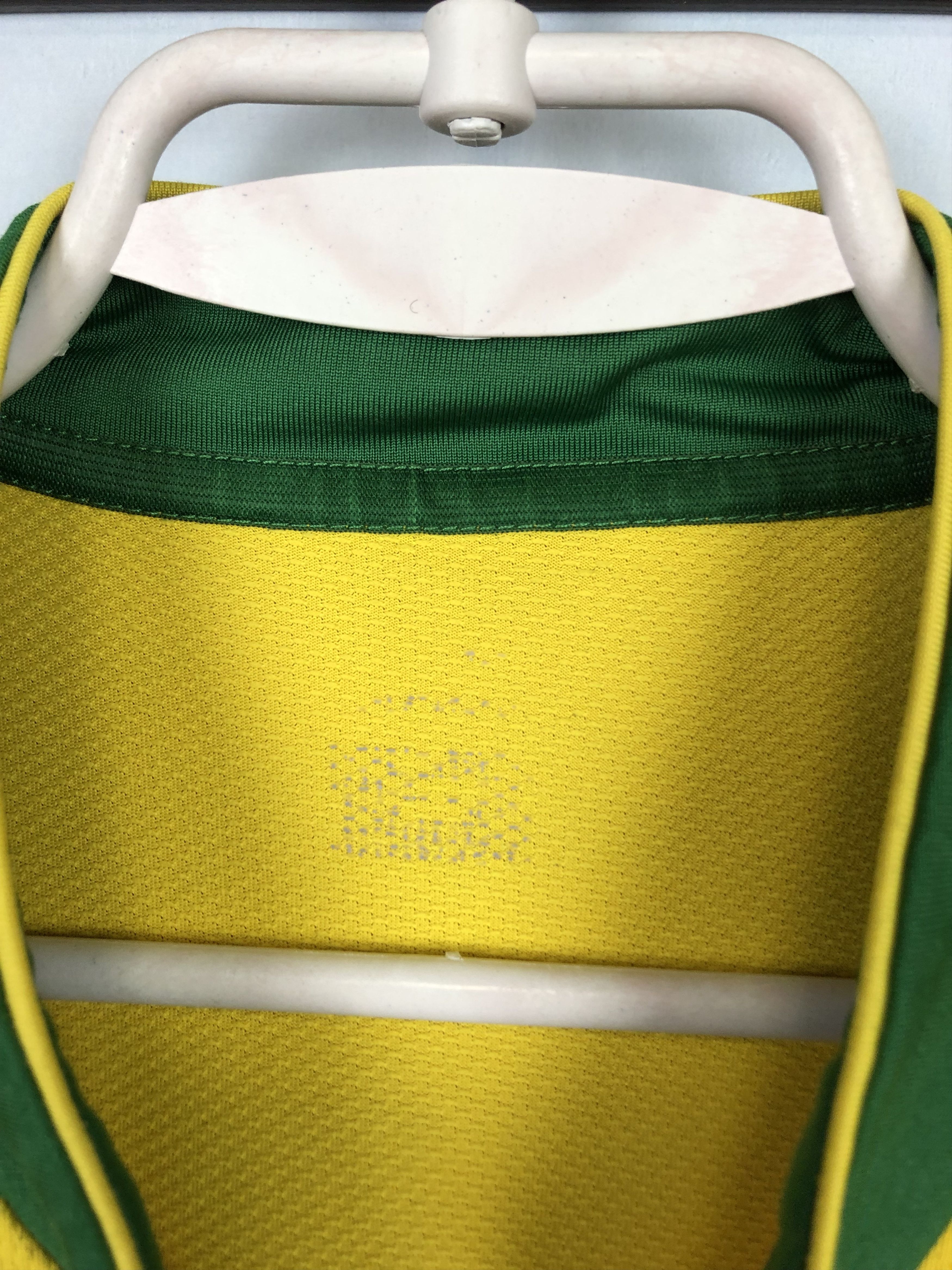 Nike Brazil Home football shirt 2006 Soccer Nike Jersey Trikot Size US M / EU 48-50 / 2 - 6 Thumbnail