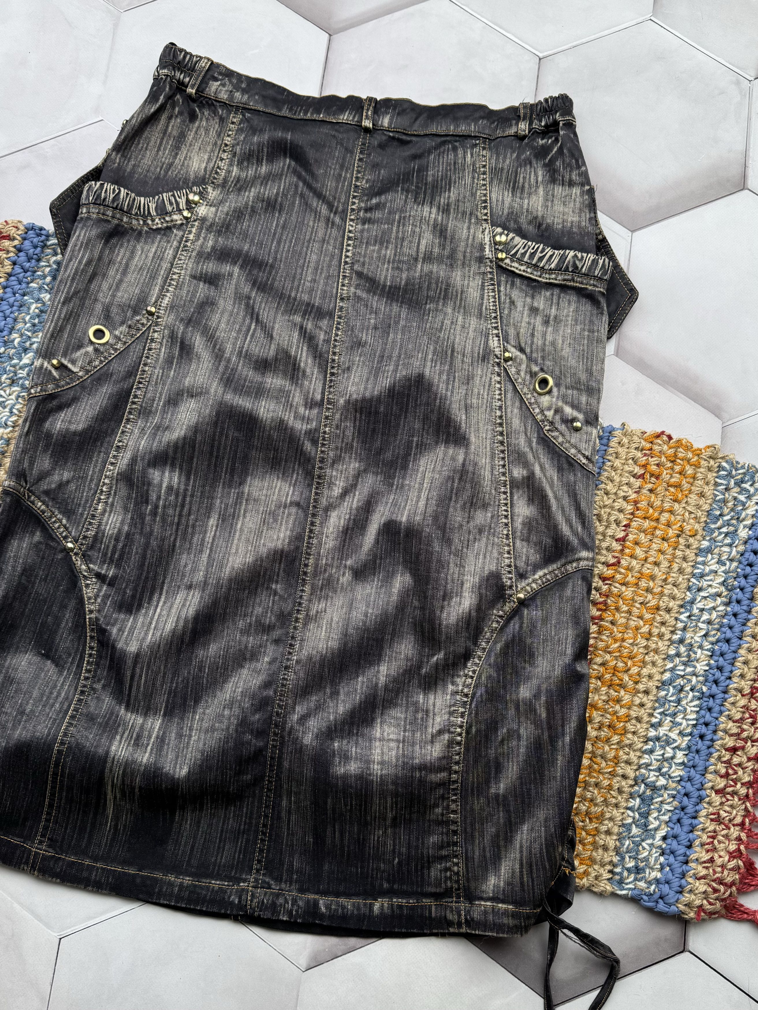 Japanese Brand Vintage Faded Skirt With Bondage (E4) Size 32" / US 10 / IT 46 - 7 Thumbnail