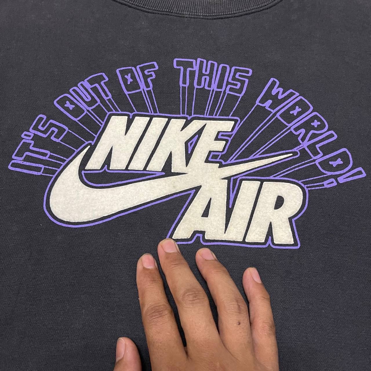 Nike Vintage Nike Air Big Logo Sweatshirt Crewneck Size L / US 10 / IT 46 - 3 Thumbnail