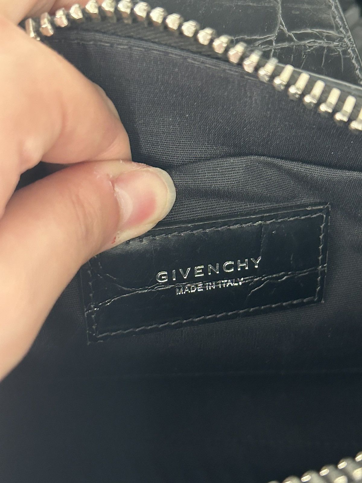 Givenchy WB! MSRP: $1.7k Antigona U Croc Crossbody Bag Size ONE SIZE - 8 Thumbnail