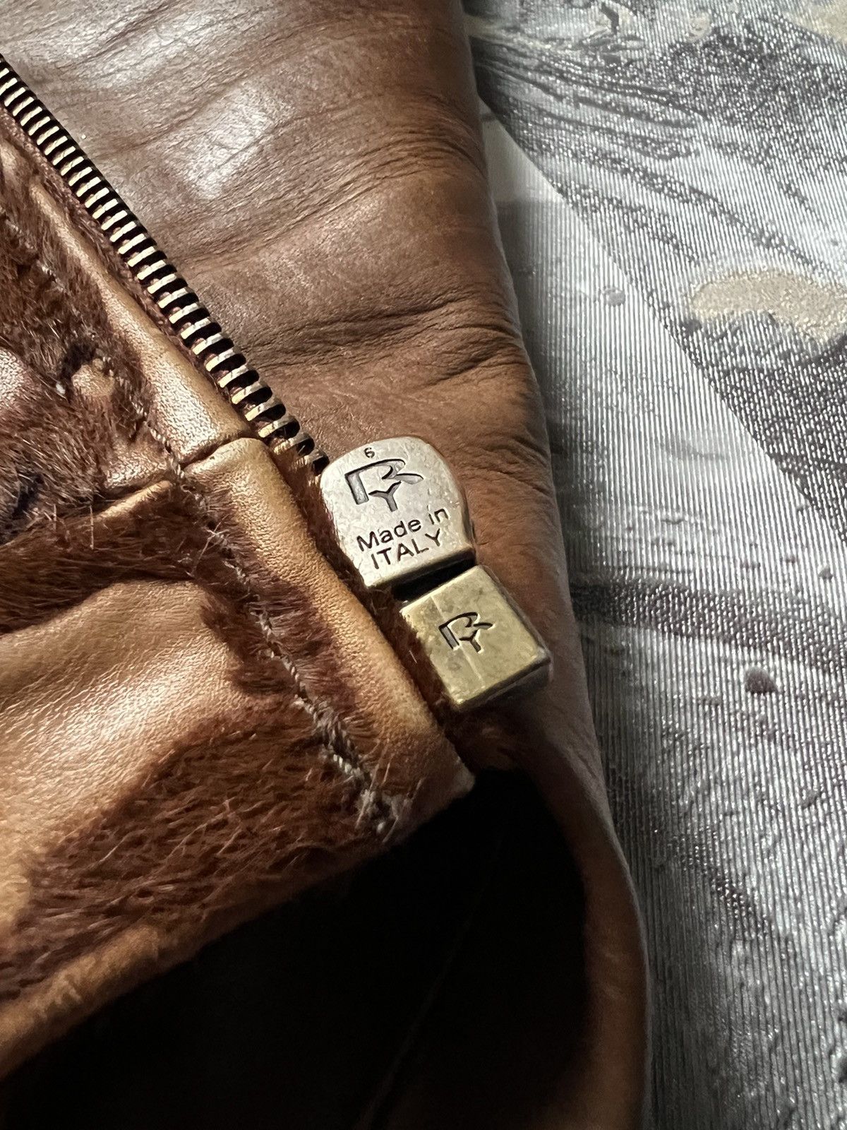 Japanese Brand × Leather × Vintage Vintage cowboy Marlboro classic cow fur leather jacket Size S / US 4 / IT 40 - 7 Thumbnail