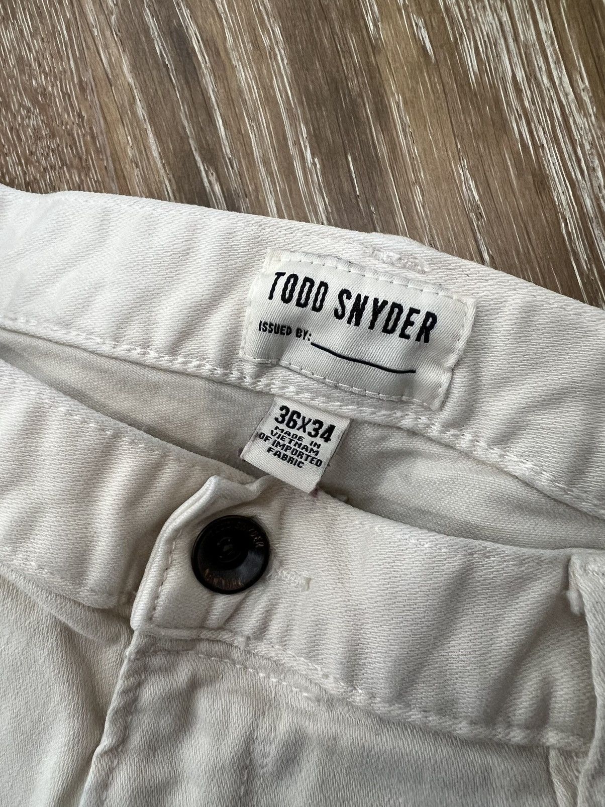 Todd Snyder Todd snyder cream slim fit 5 pocket stretch jeans Size US 36 / EU 52 - 3 Thumbnail