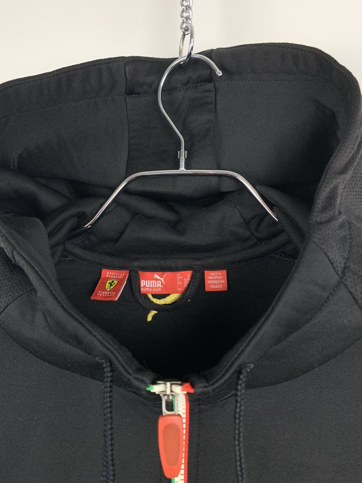 Ferrari × Puma Puma Ferrari Zip Hoodie L Size Size US L / EU 52-54 / 3 - 9 Thumbnail