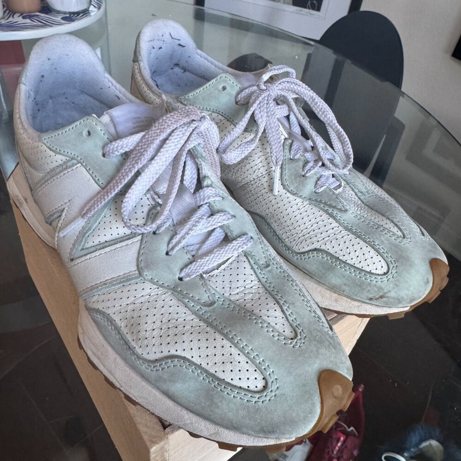 New Balance New Balance 327 “Sea Salt / Mint Green”, Men’s 10.5 Size US 10.5 / EU 43-44 - 2 Thumbnail