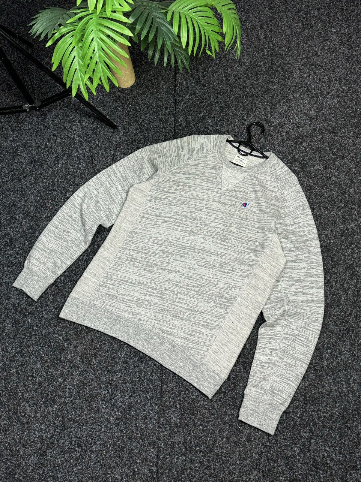 Champion Champion Authentic Athletics Apparel Size S USA style Size US S / EU 44-46 / 1 - 1 Thumbnail