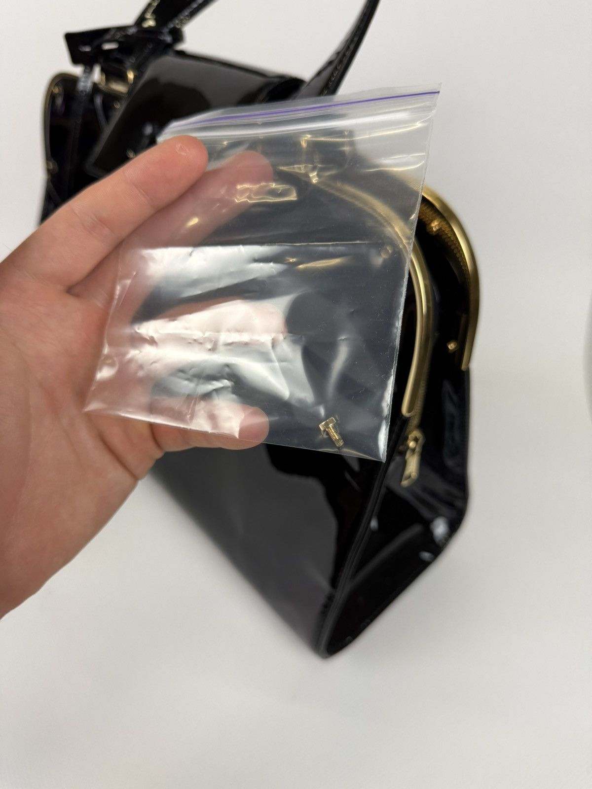 Yves Saint Laurent Yves Saint Laurent Black Patent Leather Uptown Satchel Bag Size ONE SIZE - 23 Thumbnail