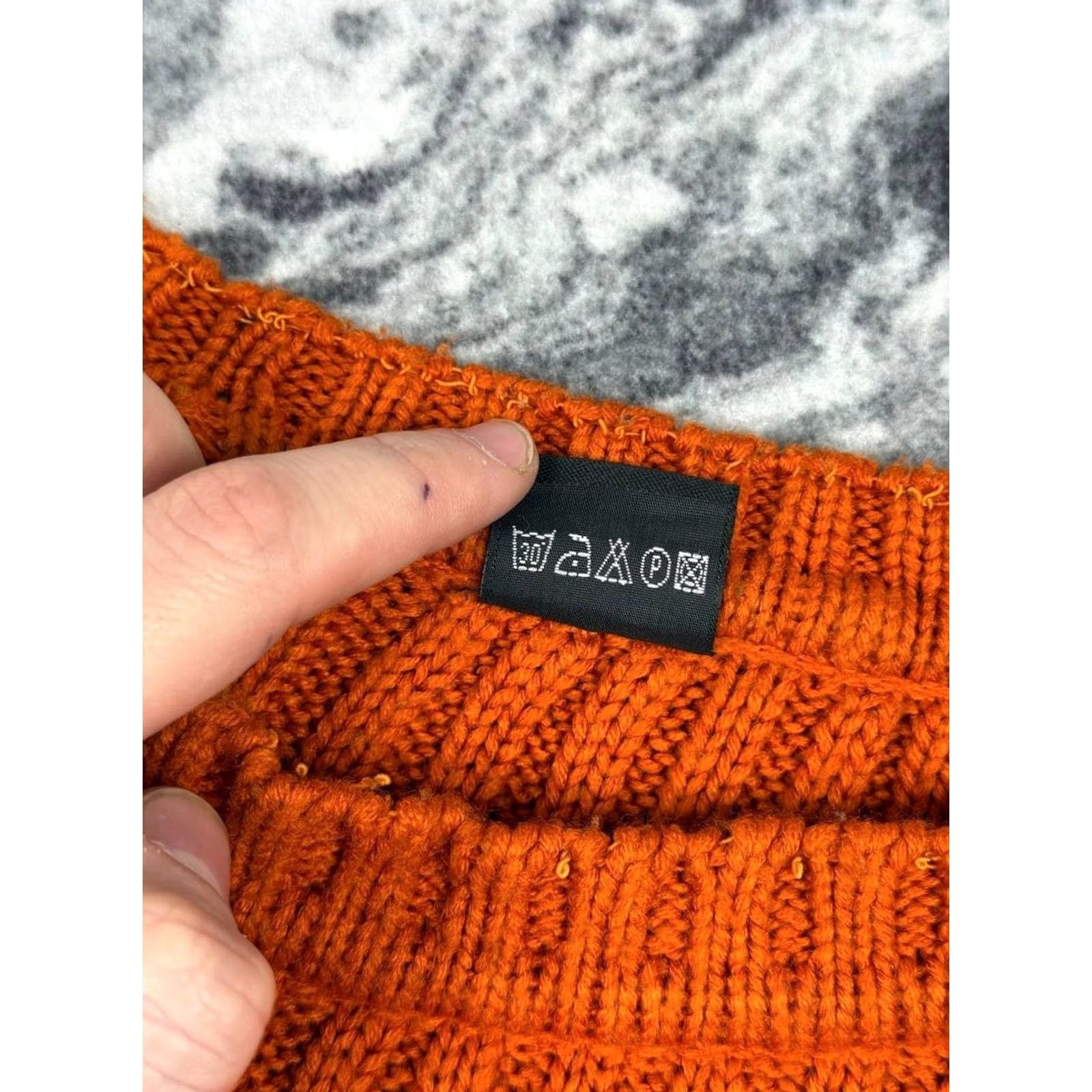 Dolce & Gabbana VINTAGE Dolce&Gabbana Knit Sweater Men 2XL Orange Pullover Long Sleeve Knit 00s Size US XXL / EU 58 / 5 - 4 Thumbnail