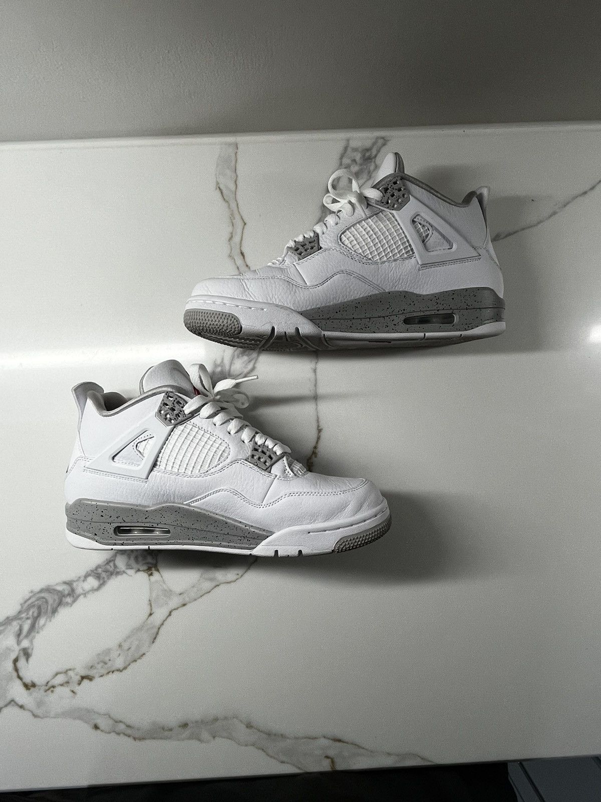 Jordan Brand Jordan 4 “White Oreo” Size US 9 / EU 42 - 2 Thumbnail