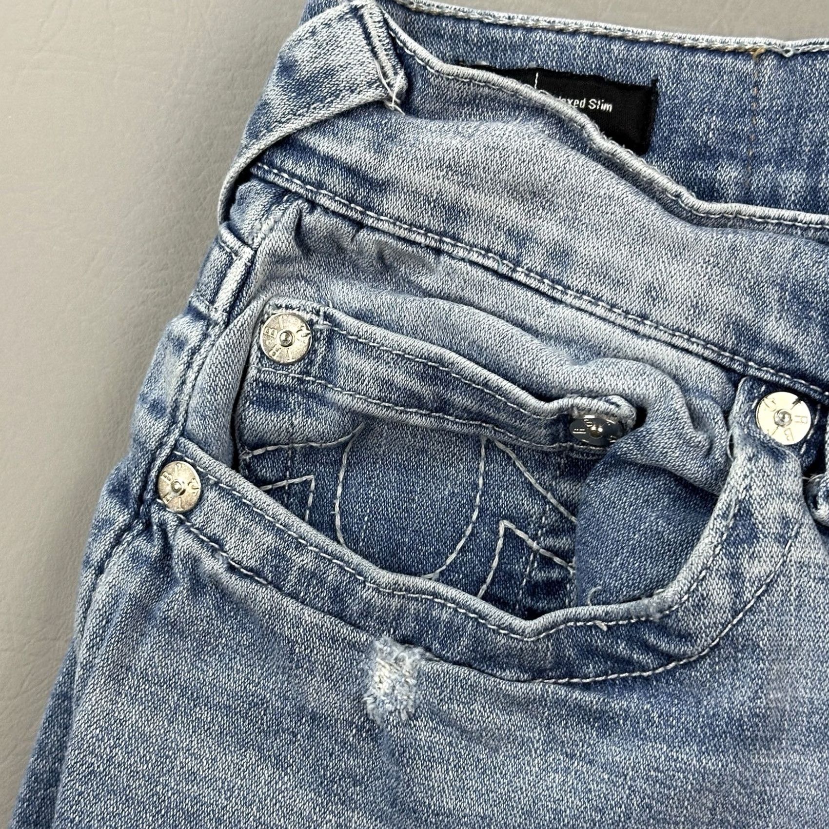 True Religion True Religion Jeans Mens 33x32 Geno Relaxed Slim Distressed Stretch Casual Jeans Size US 33 - 6 Thumbnail
