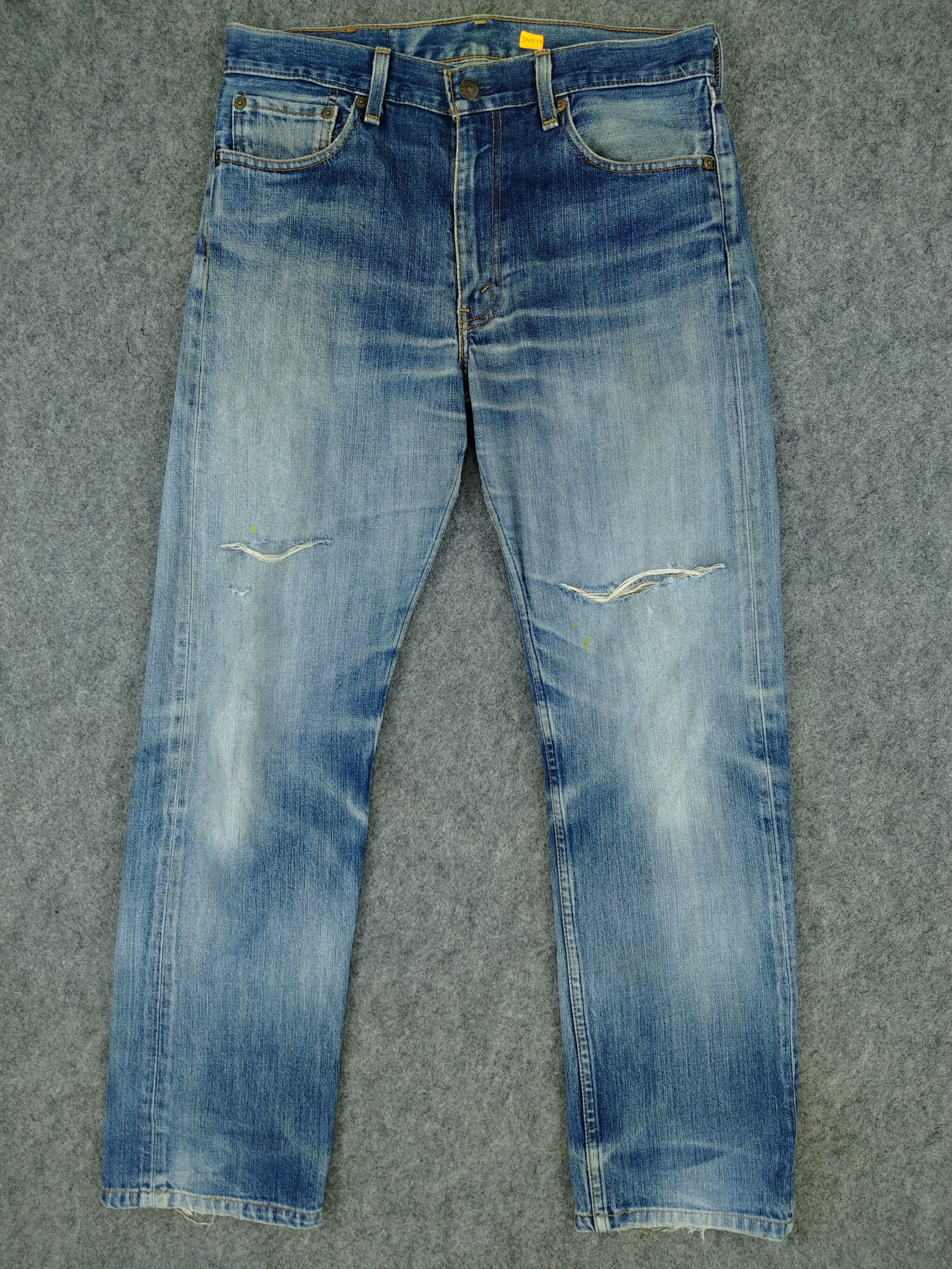 Levi's Distressed Blue Vintage Levi's 505 Jeans 32x29 Denim -JN977 Size US 32 / EU 48 - 1 Thumbnail