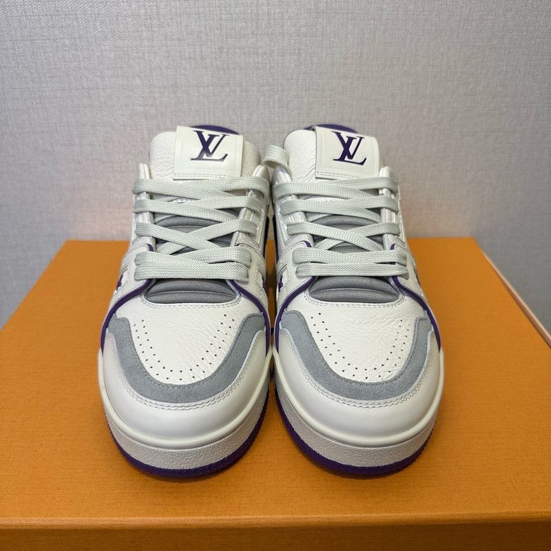 Louis Vuitton Louis Vuitton Classic Print Low-Top Trainers - Size US 7 / EU 40 - 2 Thumbnail