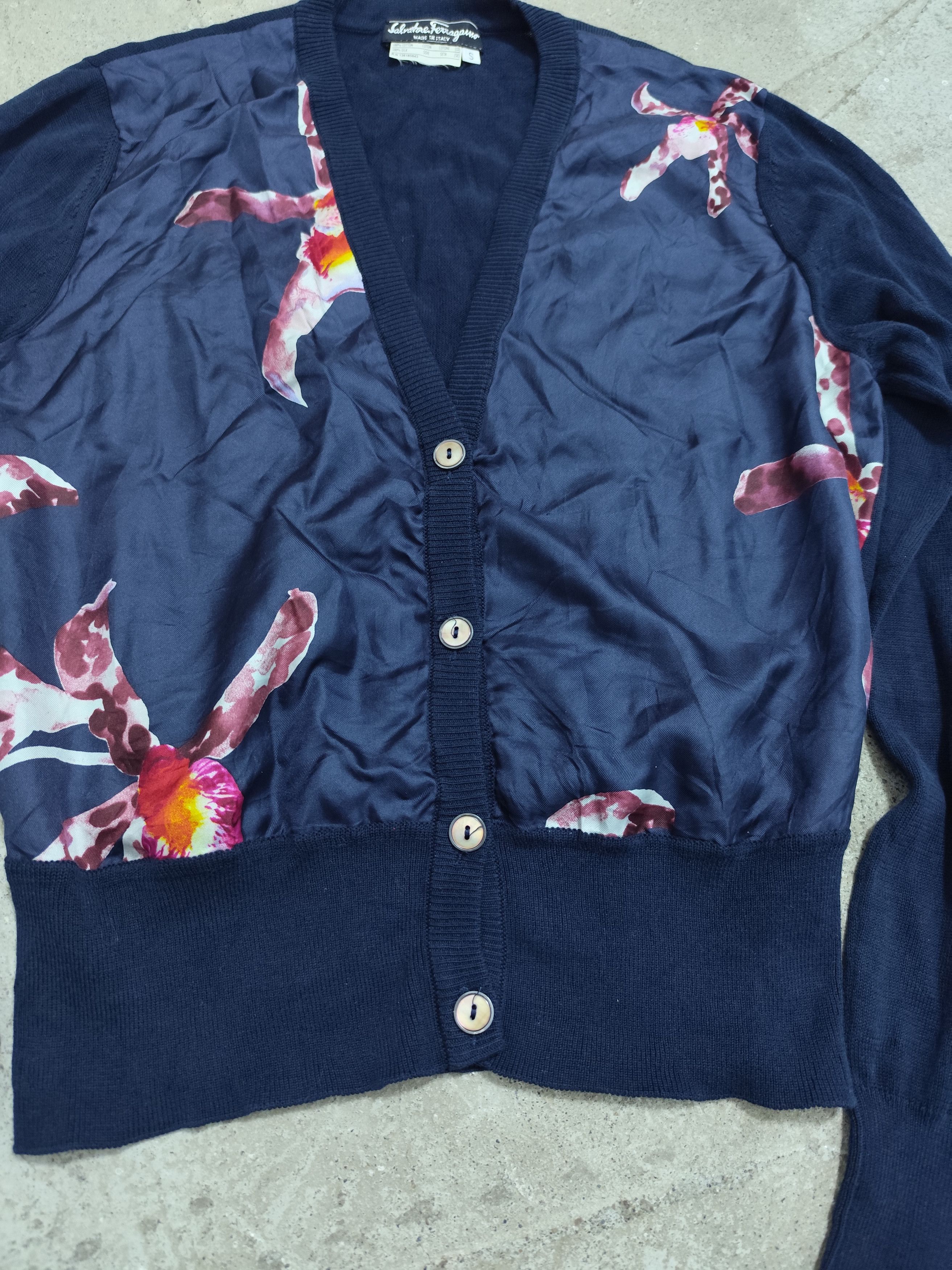 Salvatore Ferragamo Vintage salvatore ferragamo silk cardigan Size S / US 4 / IT 40 - 4 Thumbnail