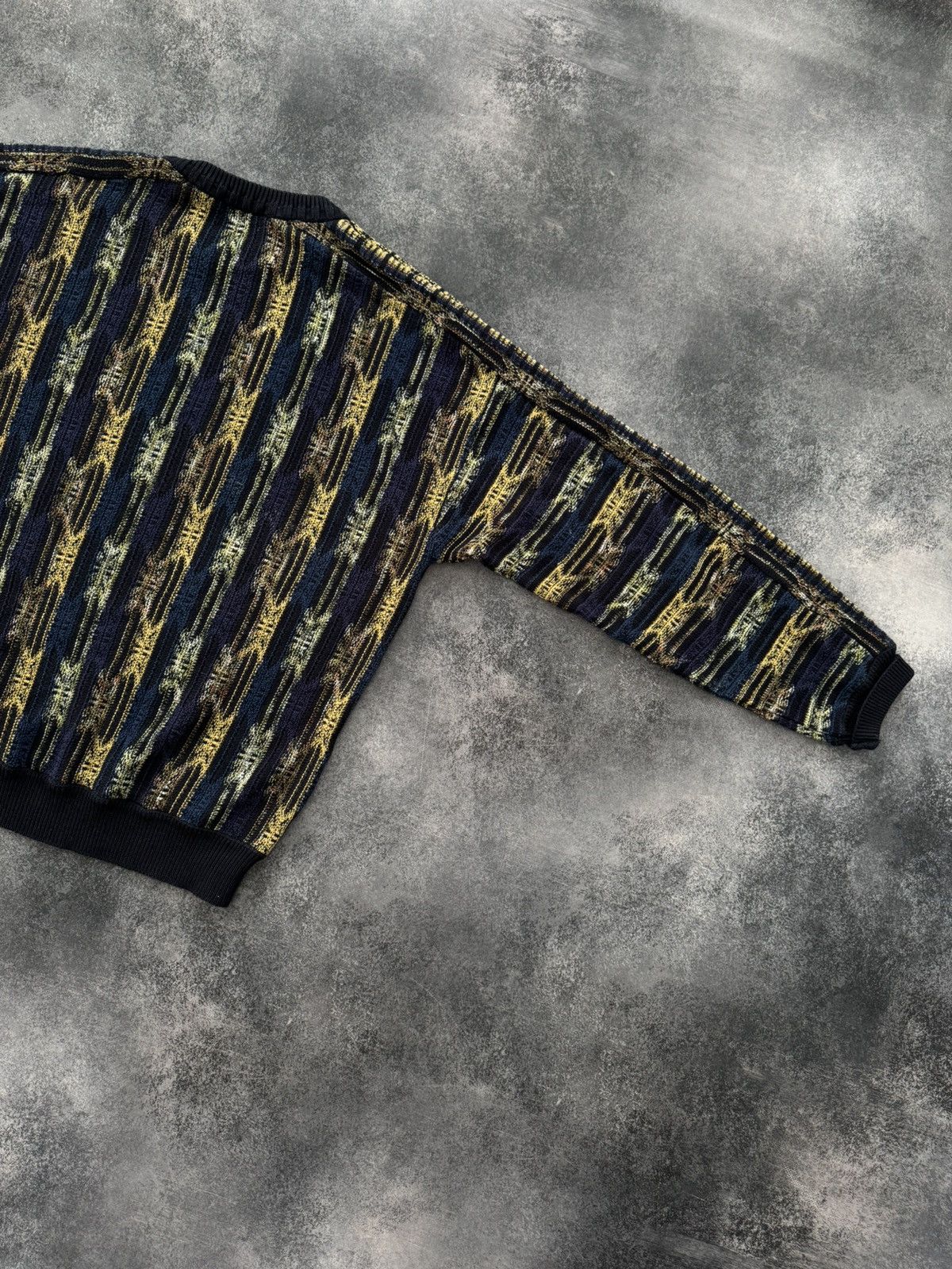 Coogi Coogi Style Vintage Point Of Italy Knitted Sweater Size US XL / EU 56 / 4 - 8 Thumbnail