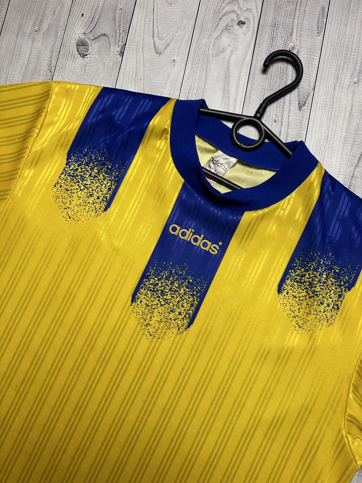 Adidas × Vintage Vintage adidas retro jersey striped size L Size US L / EU 52-54 / 3 - 2 Thumbnail