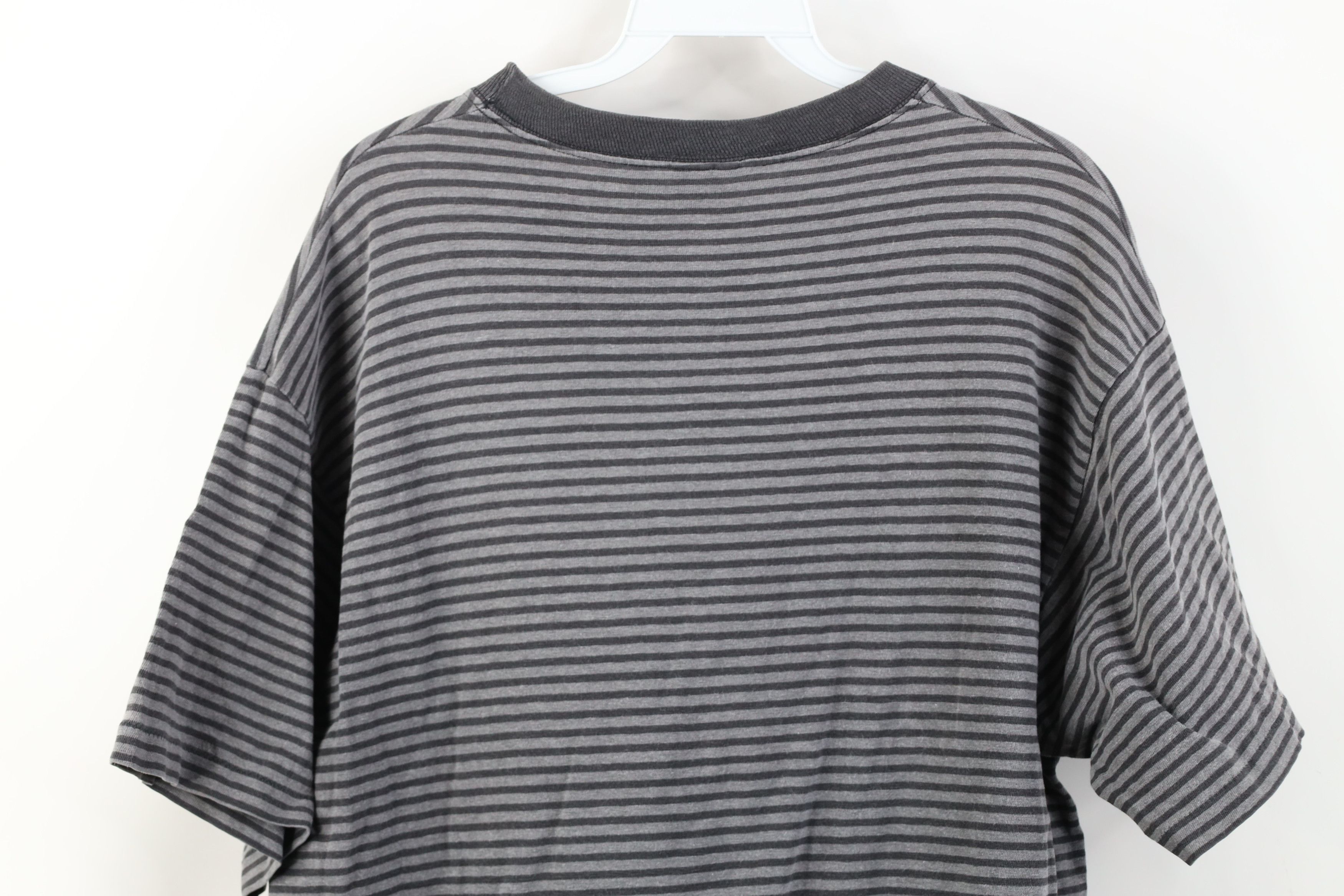 Vintage Vintage 90s Streetwear Spell Las Vegas Striped T-Shirt USA Size US L / EU 52-54 / 3 - 11 Thumbnail