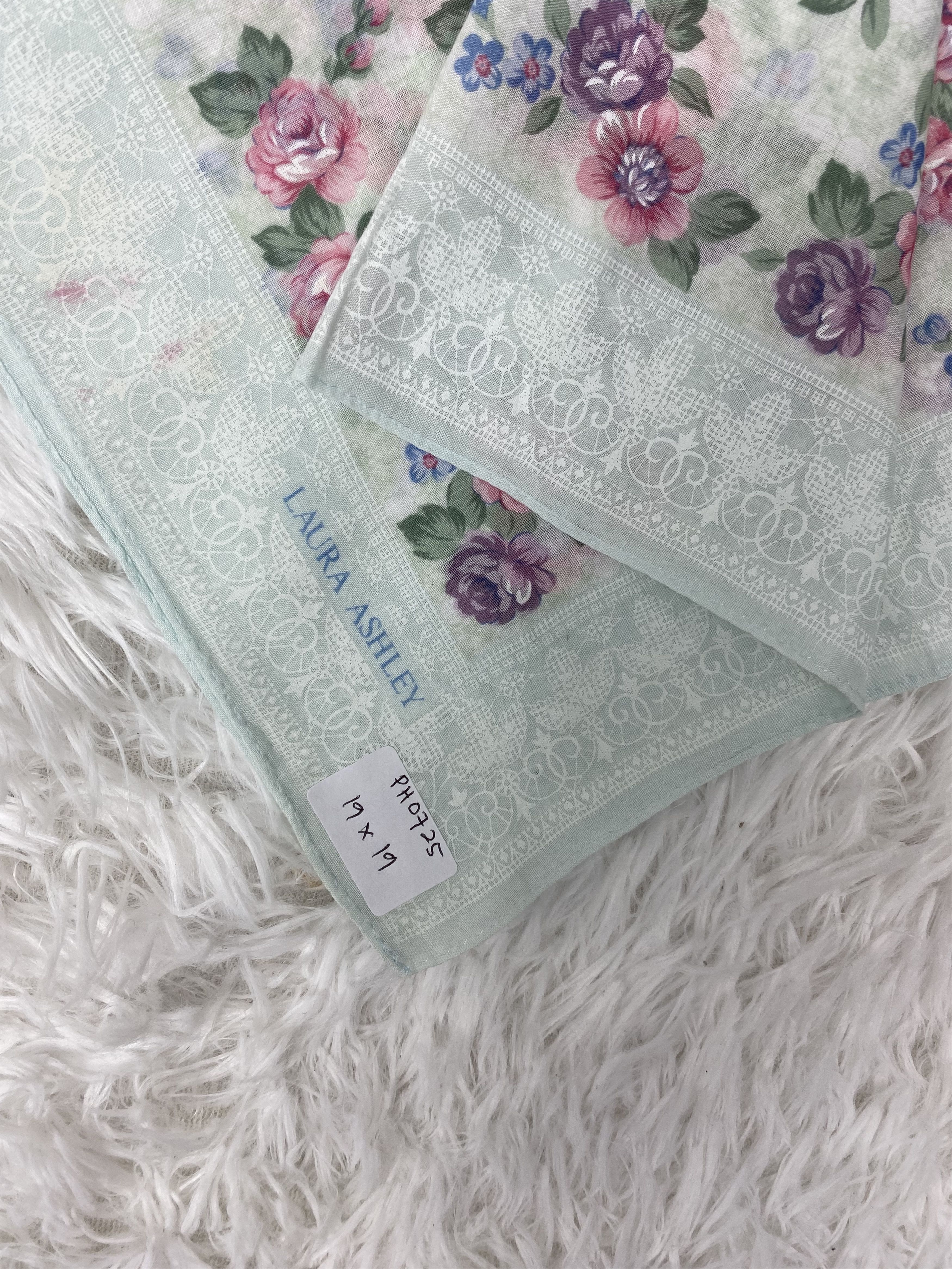Designer × Vintage Vintage Laura Ashley Handkerchief Neckerchief PH0725 Size ONE SIZE - 2 Thumbnail