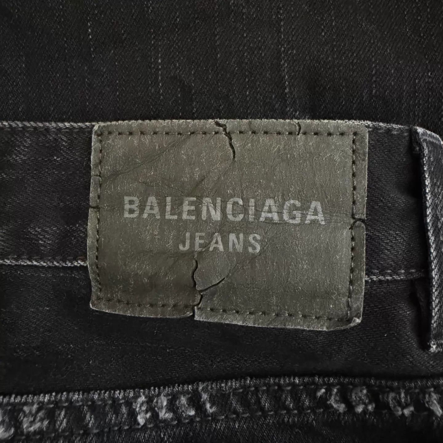 Balenciaga Balenciaga FW25 grade-robe jeans Chen Feiyu size 30 Size US 30 / EU 46 - 5 Thumbnail