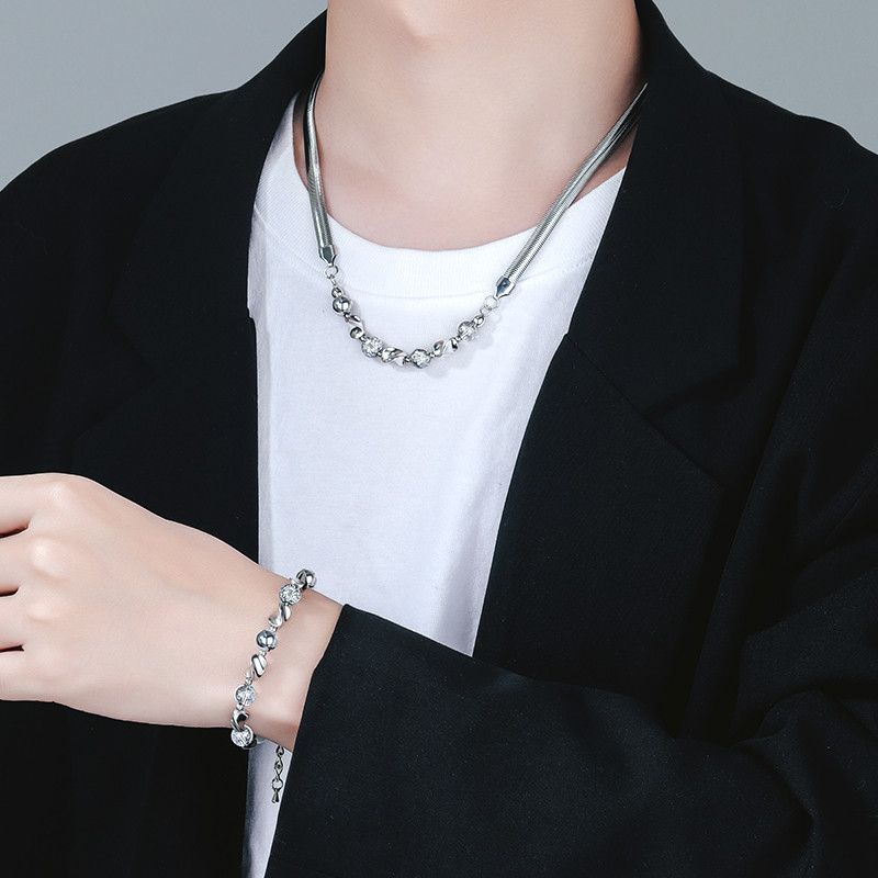 Other Dark STEAL! Y2K Chains Necklace Chain Size ONE SIZE - 3 Thumbnail